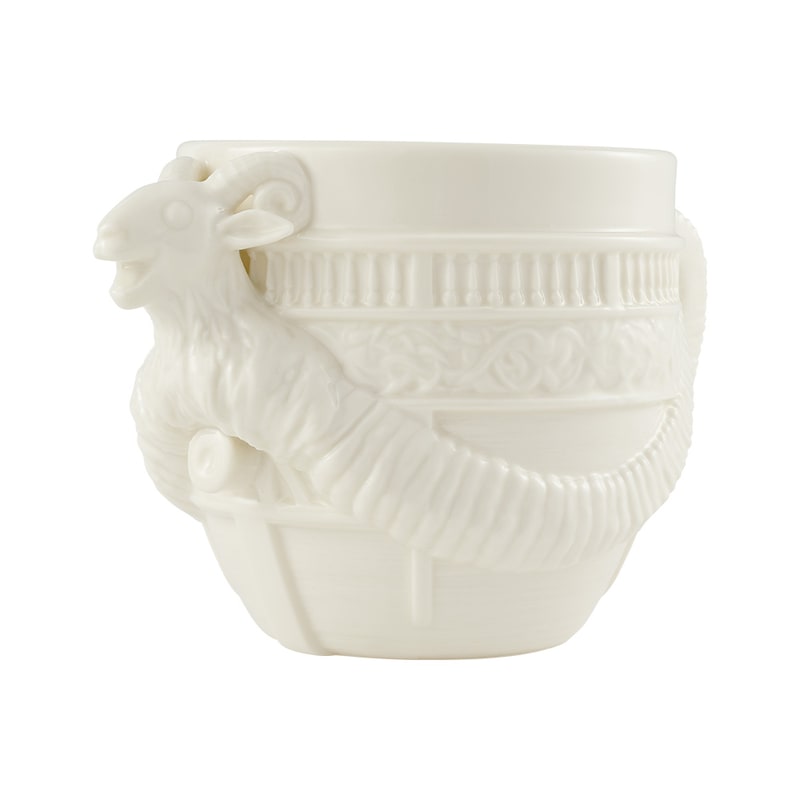 サイズ：約9.5cm