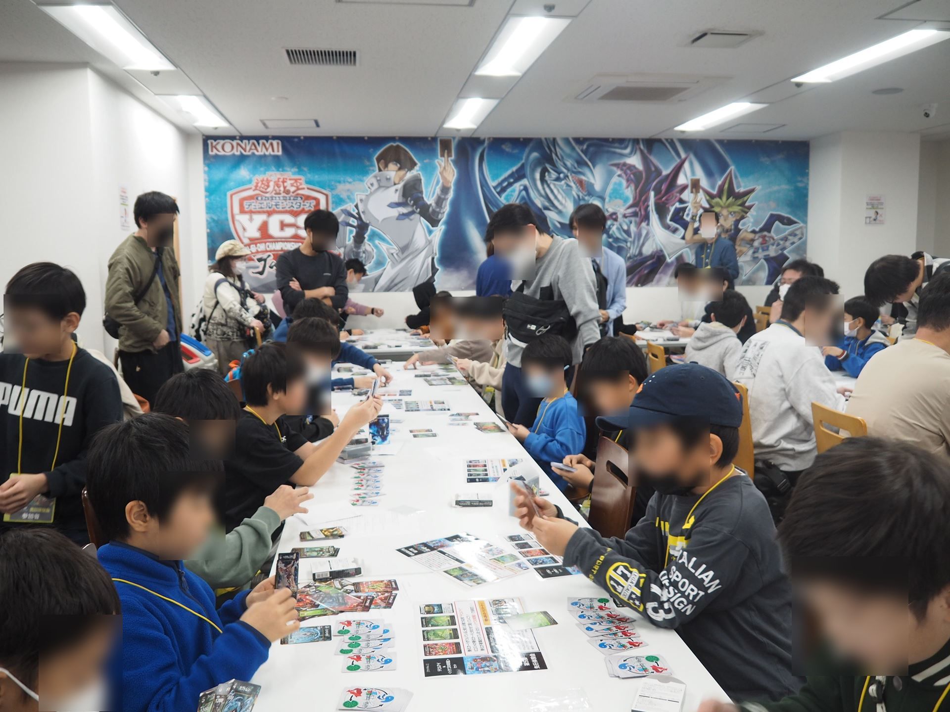 構築が終わったら対面の人と対戦を開始