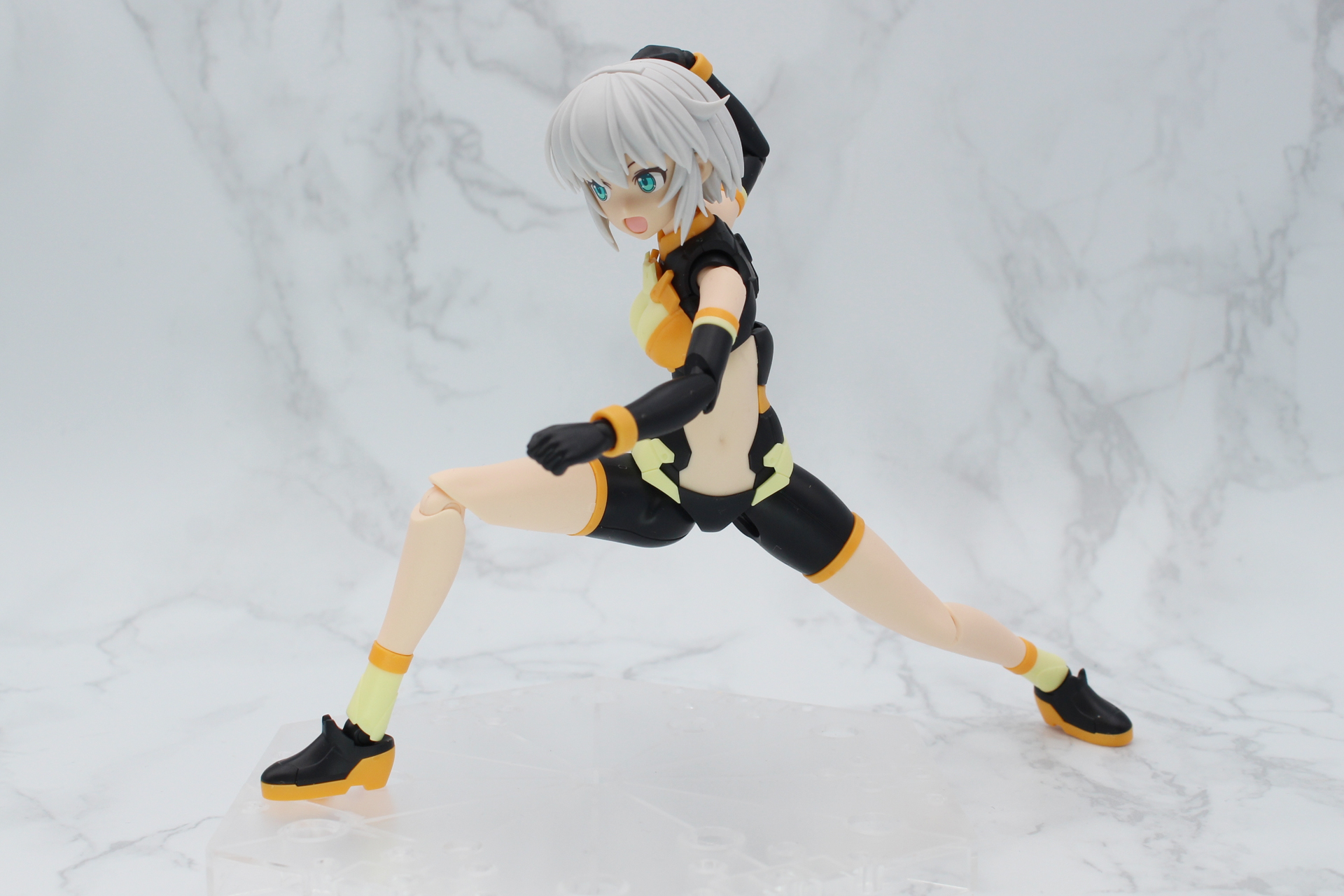 豊かな可動範囲を活かしたポージングもしやすくなる