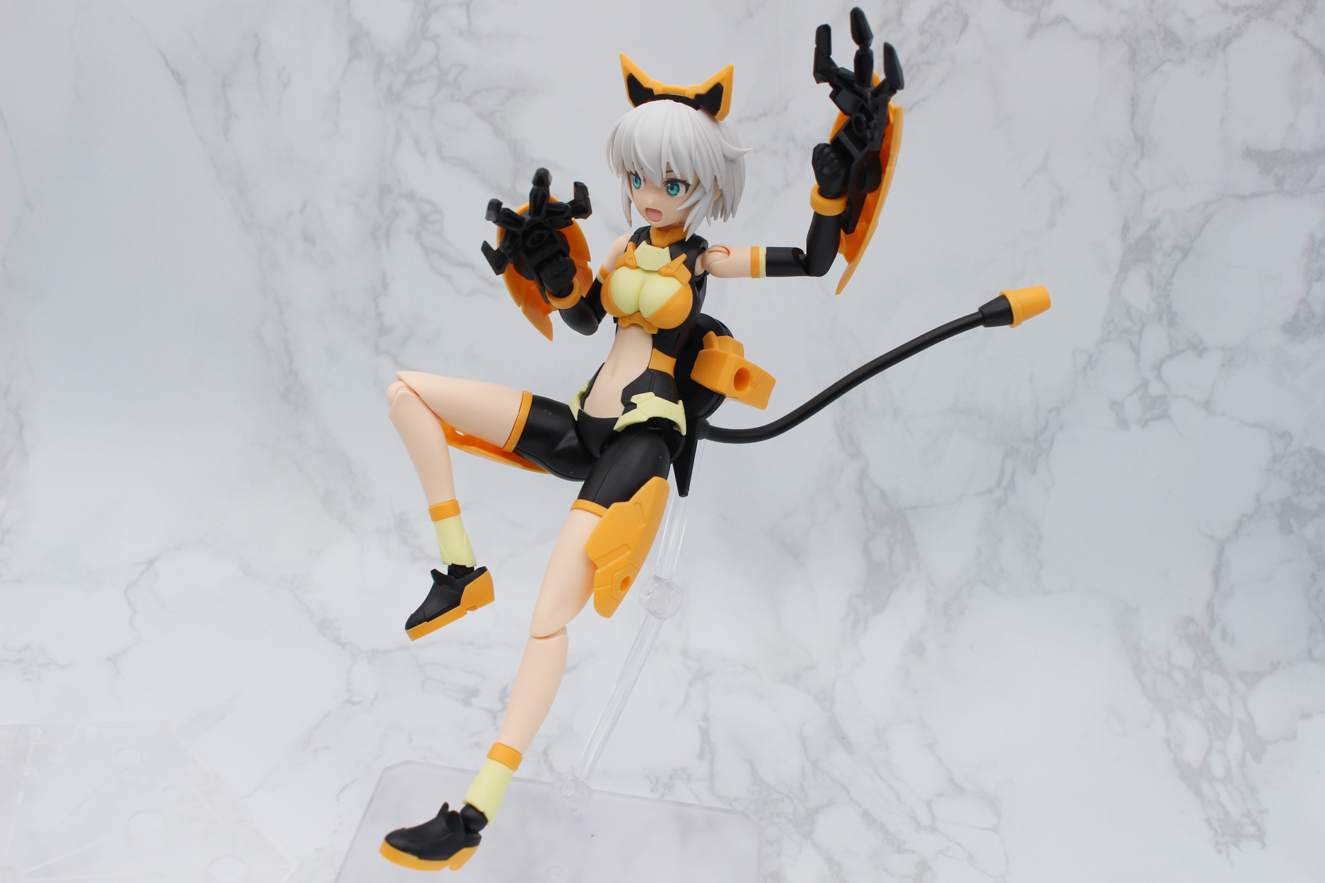 クローを活かしたポージングを楽しもう