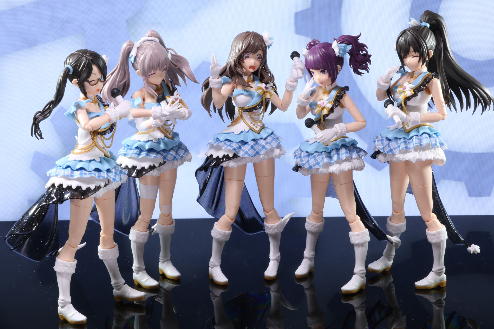 「30MS オプションボディパーツ アルファシスターズファンタズム1[カラーA]」の田中摩美々と白瀬咲耶