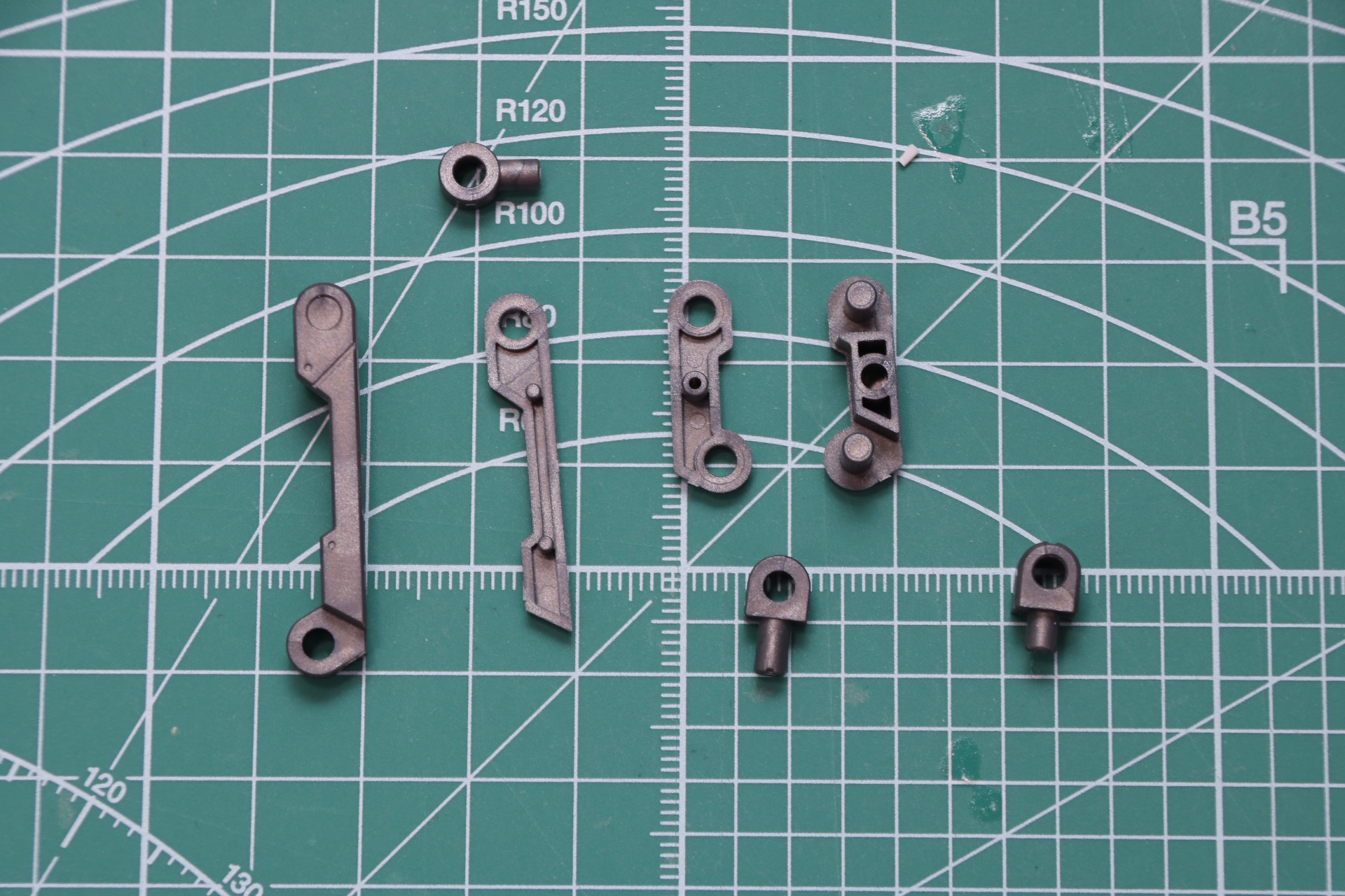 背部ジョイント組み立て