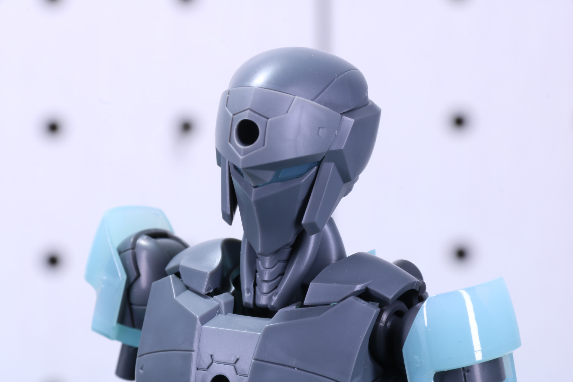 頭部アーマーを装着