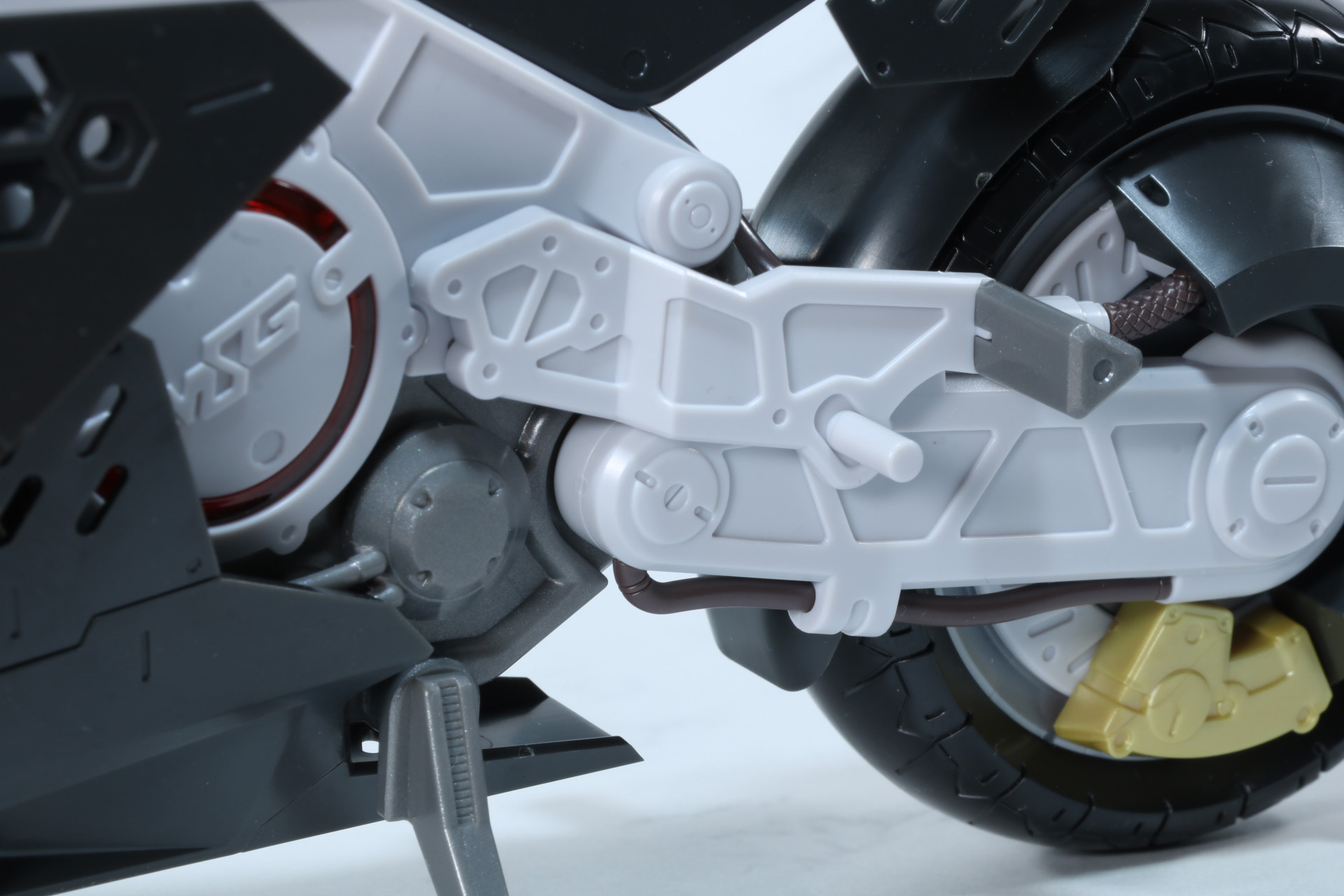 ステップ部分は可動し、位置調整が可能