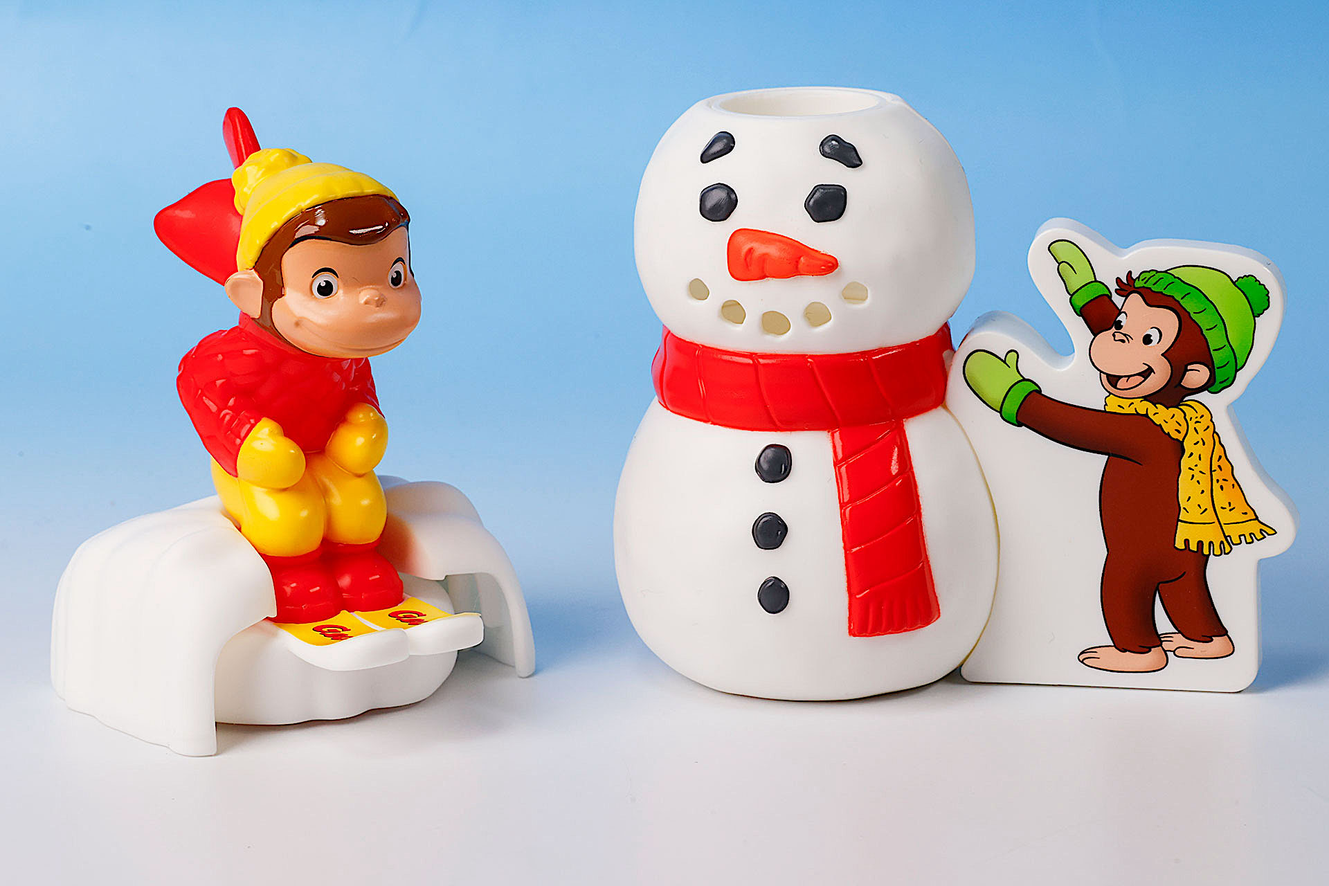 冬をイメージにしたおもちゃが取り揃えられている