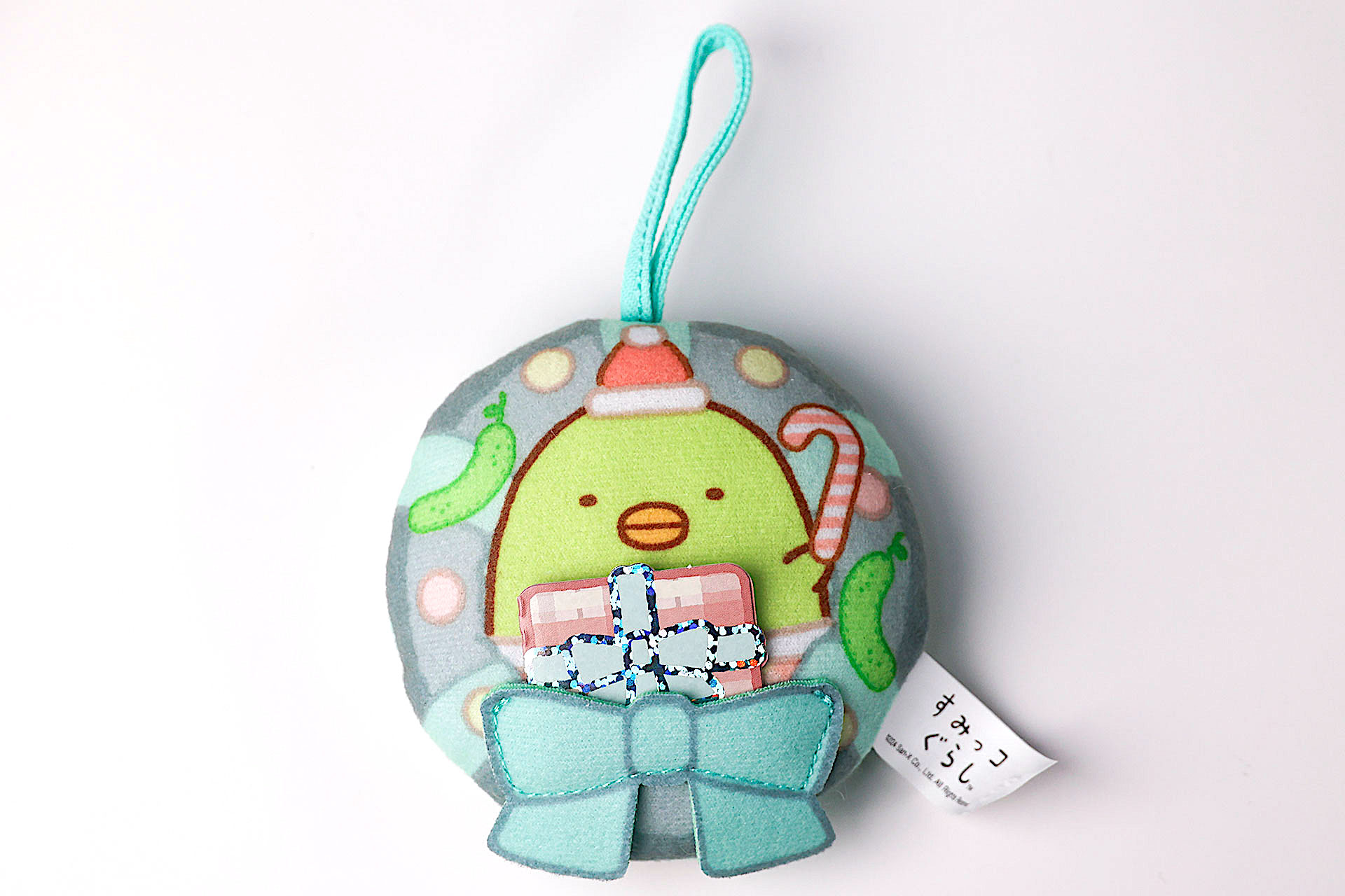 カラフルなステッキを手に持ったぺんぎん？