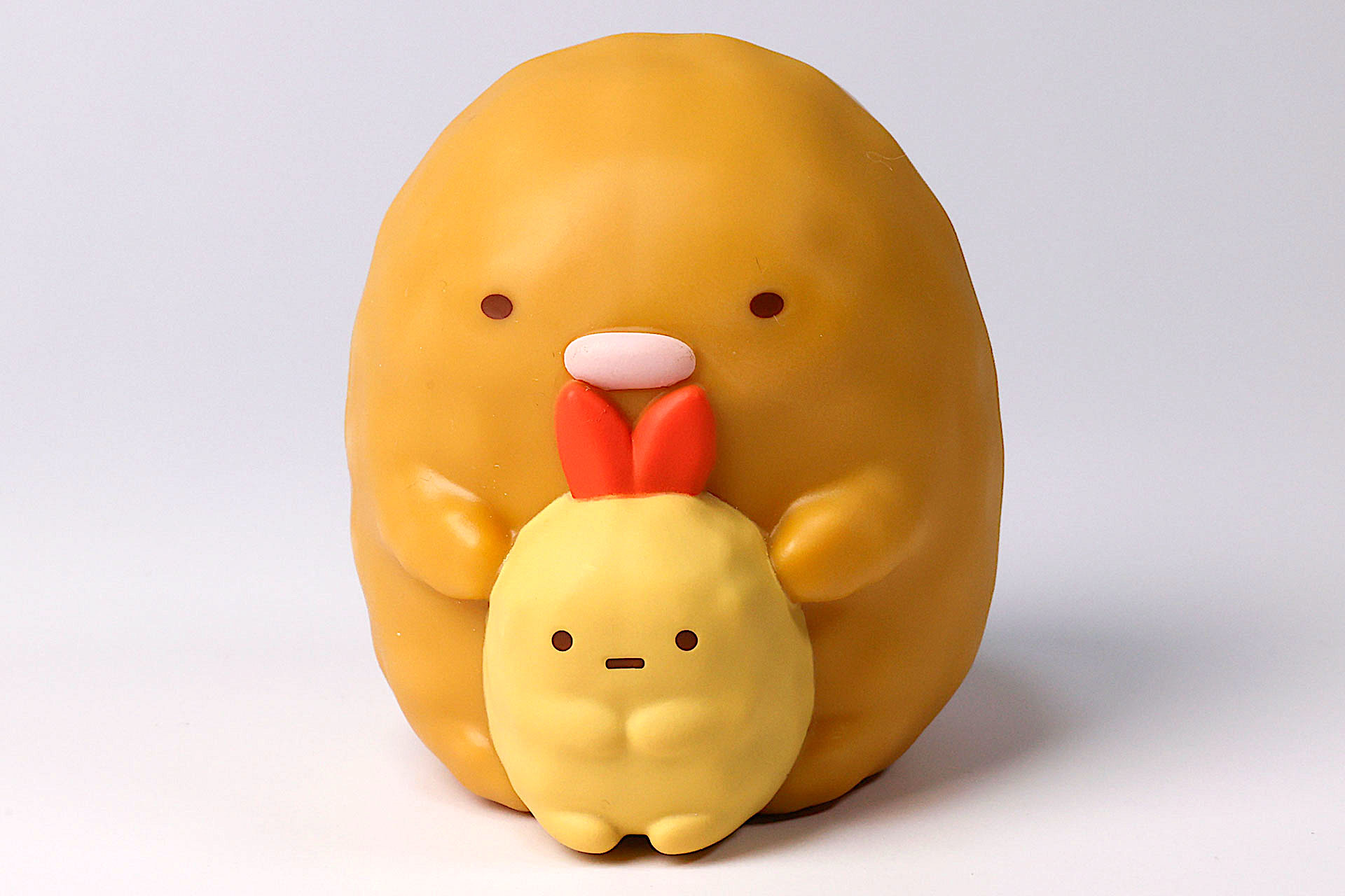 かわいいとんかつとえびふらいのしっぽがケースになっている