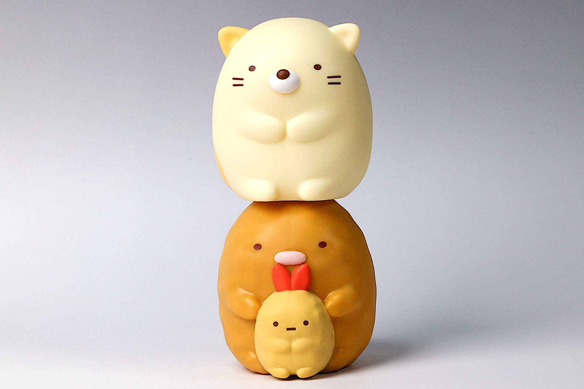 第2弾のおもちゃは、複数集めることで縦に重ねて遊ぶこともできる