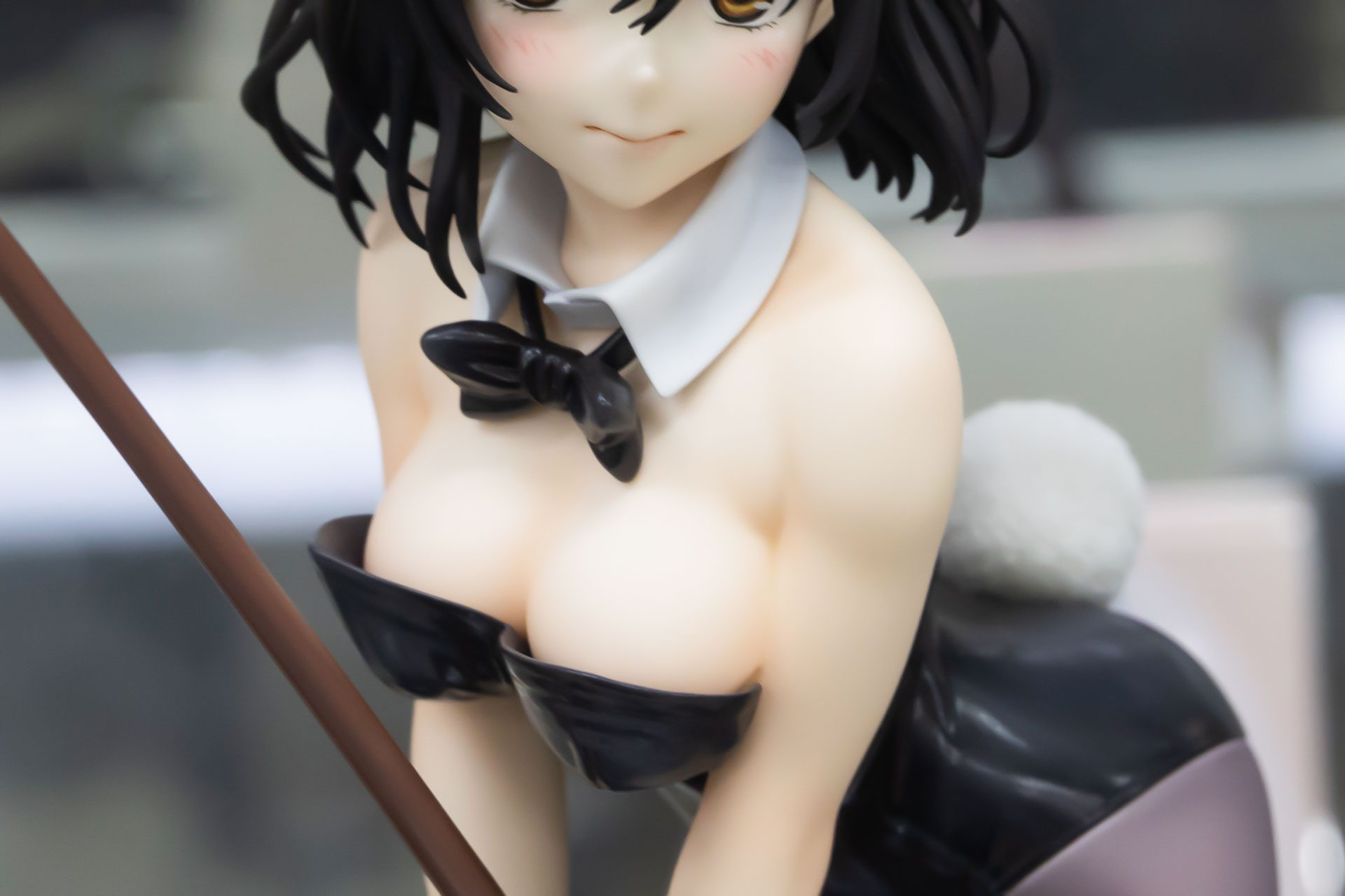 胸のあたりに隙間ができている
