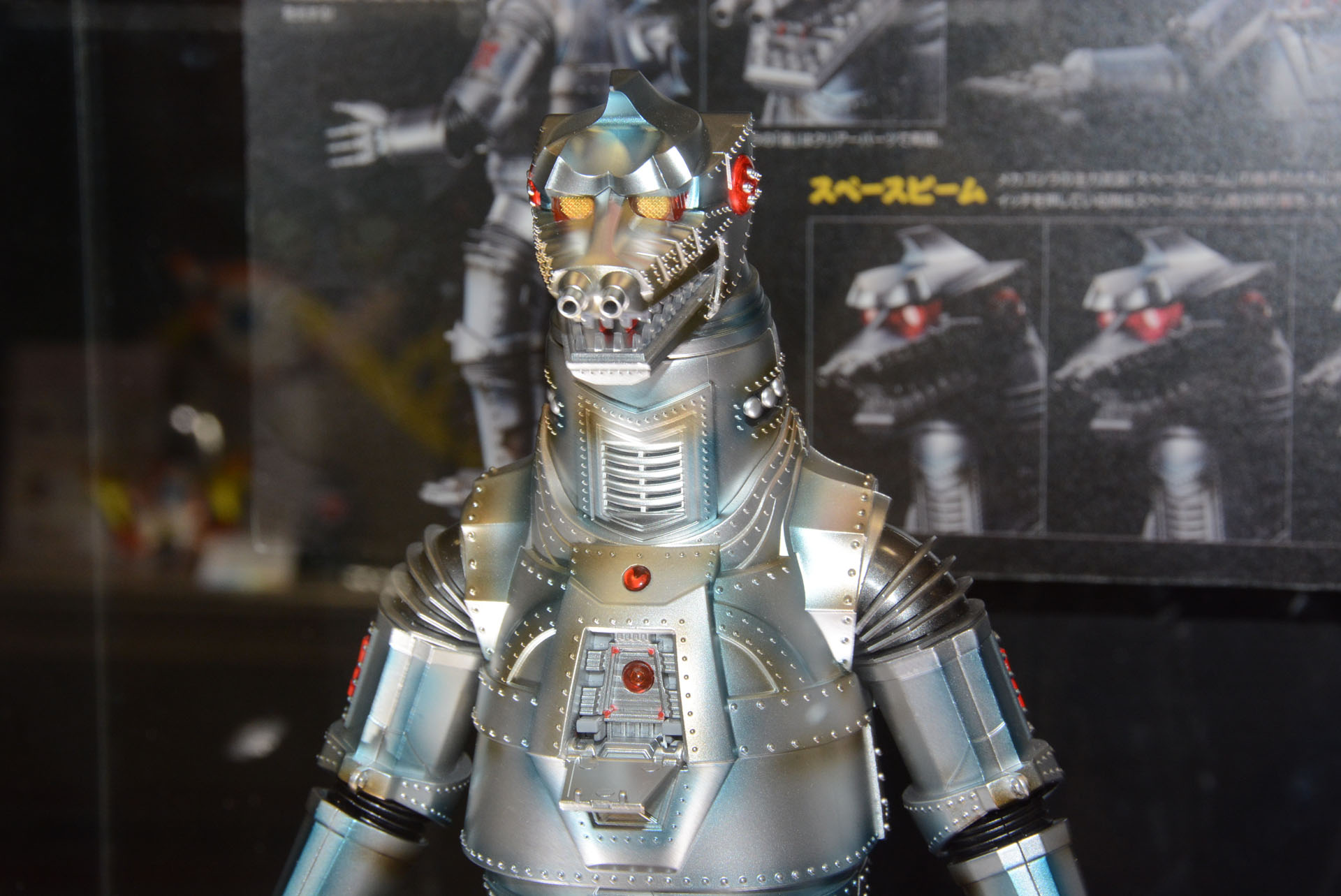 映画の興奮がよみがえる「DX超合金魂メカゴジラ 1974」
