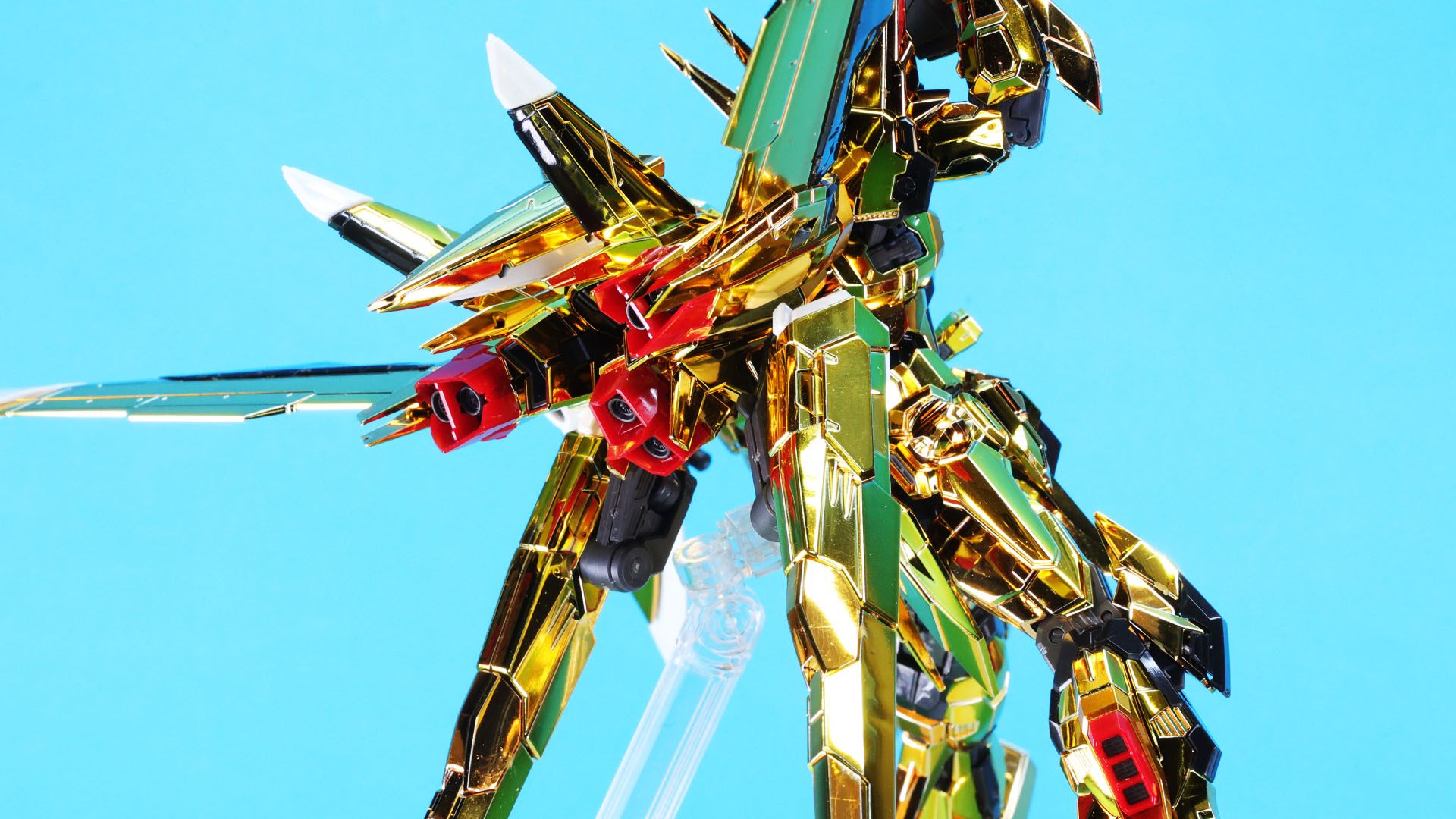 オオワシの後方には推進機が並びます