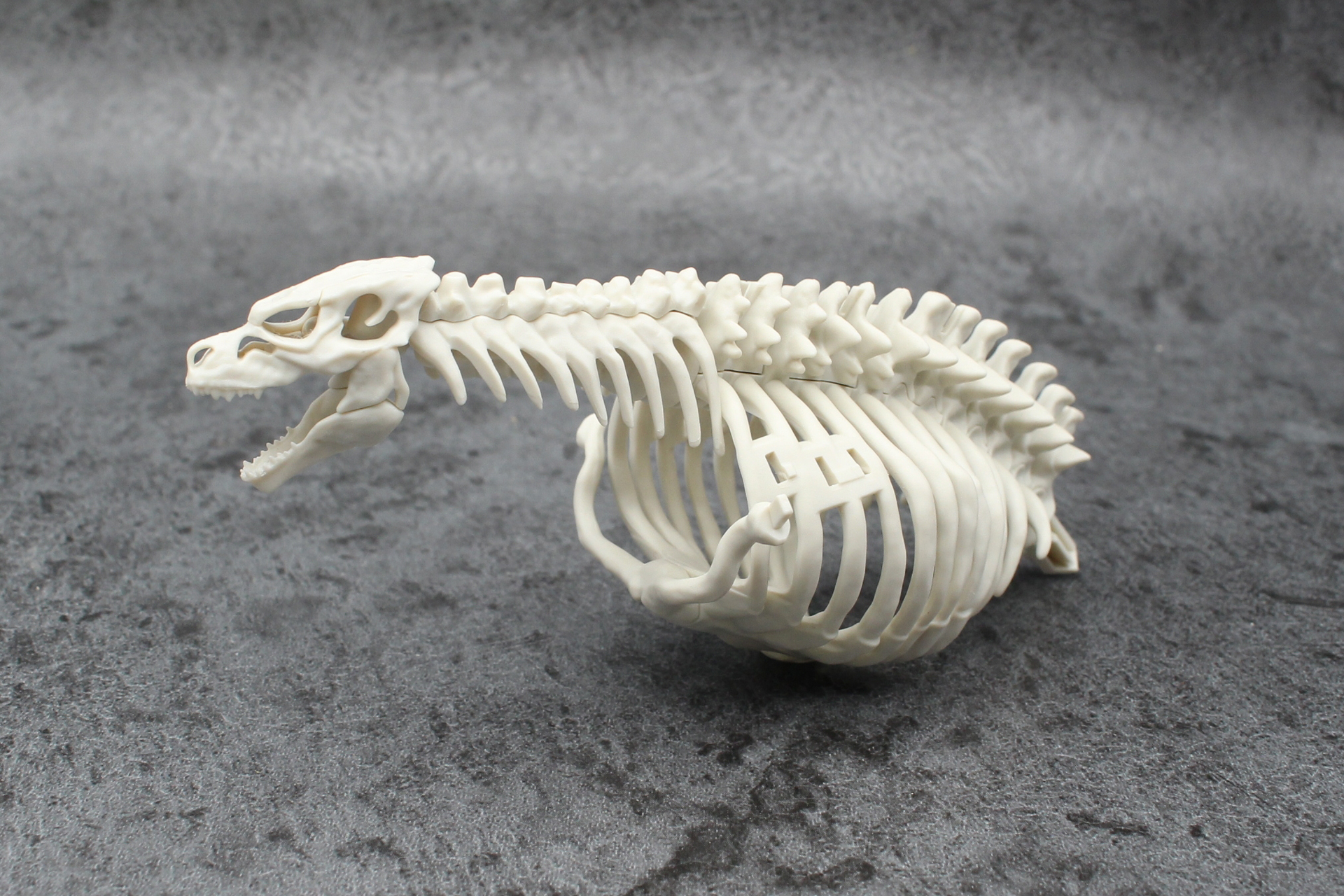 頭部を取り付ける