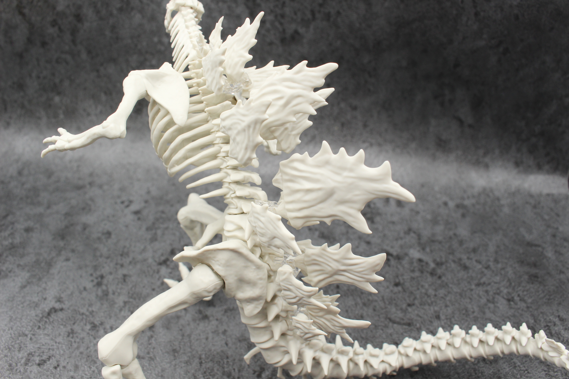 全てのヒレを取り付けた状態