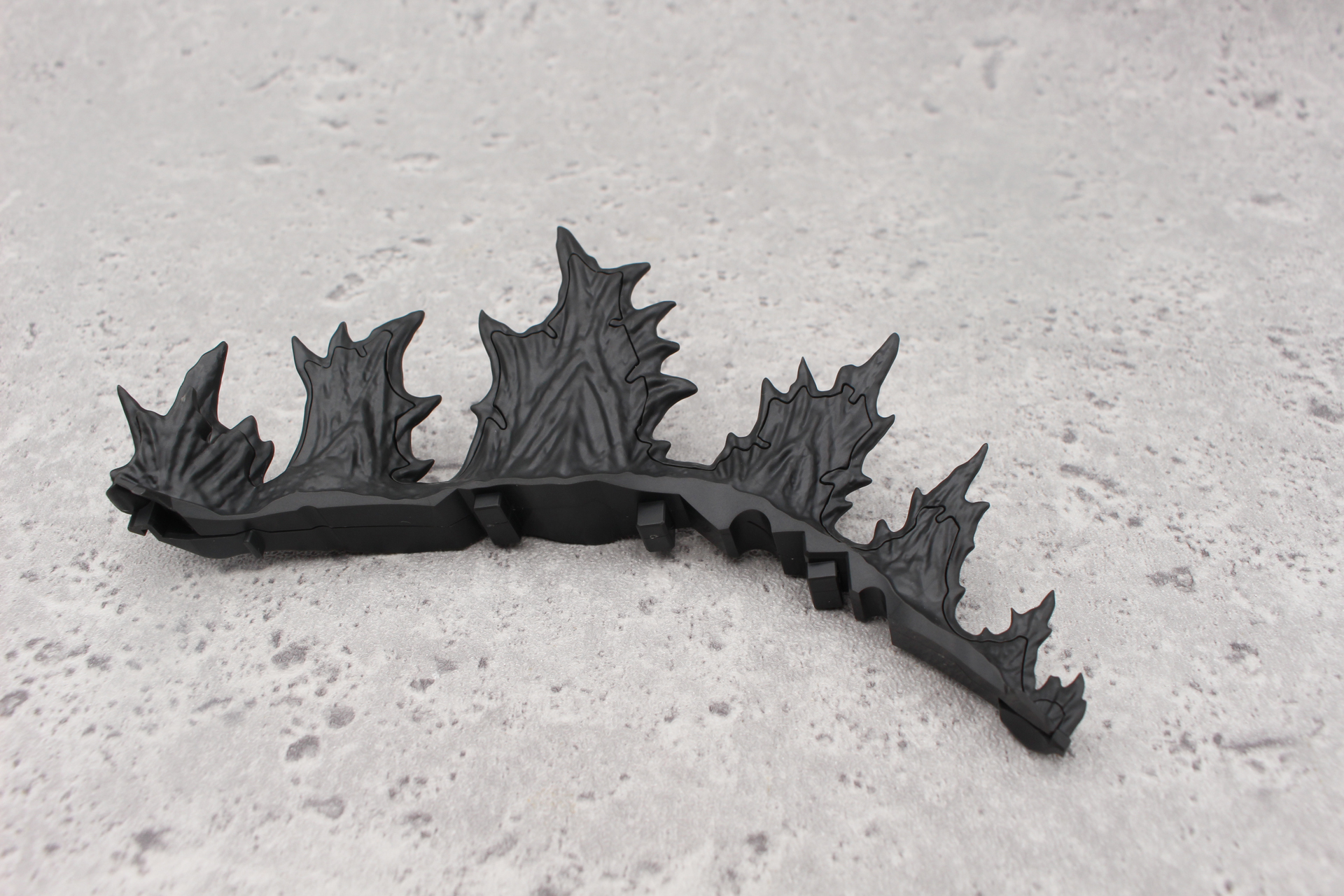 中心部分のヒレを組み立てる