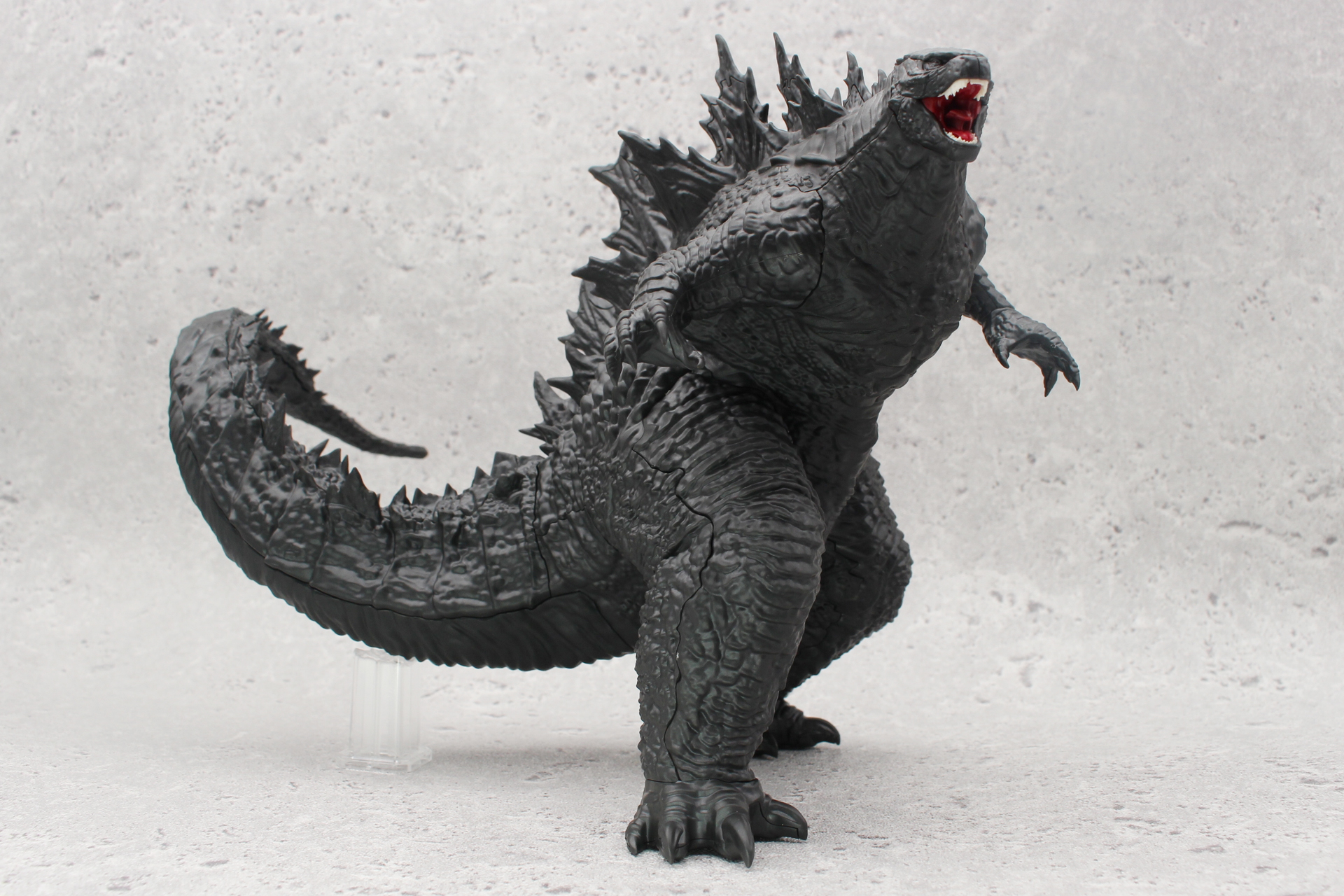 頭部を取り付けたら本体が完成