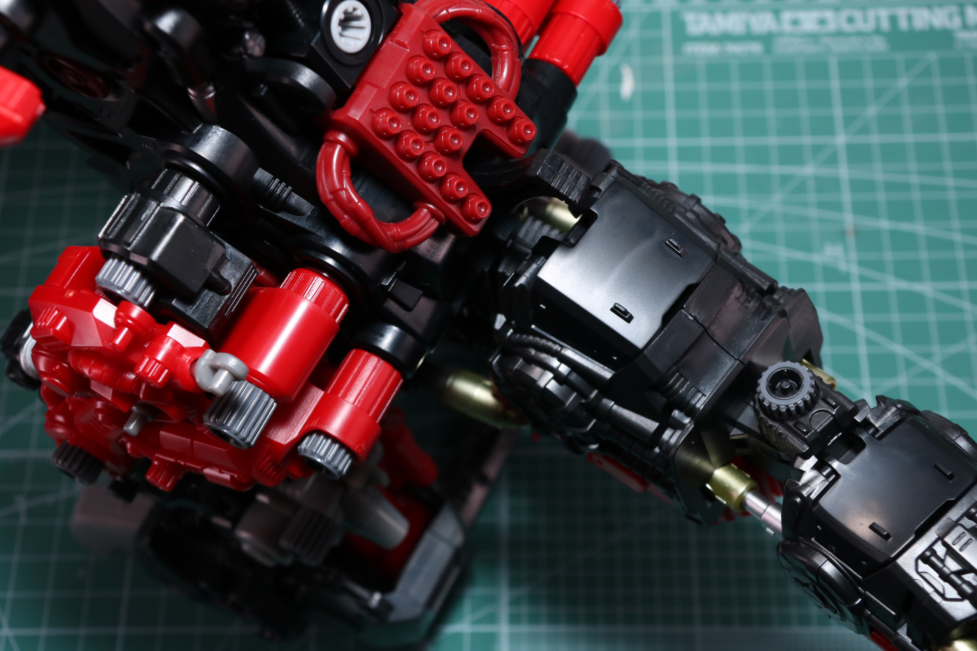 最後に胴体へ繋げて完成