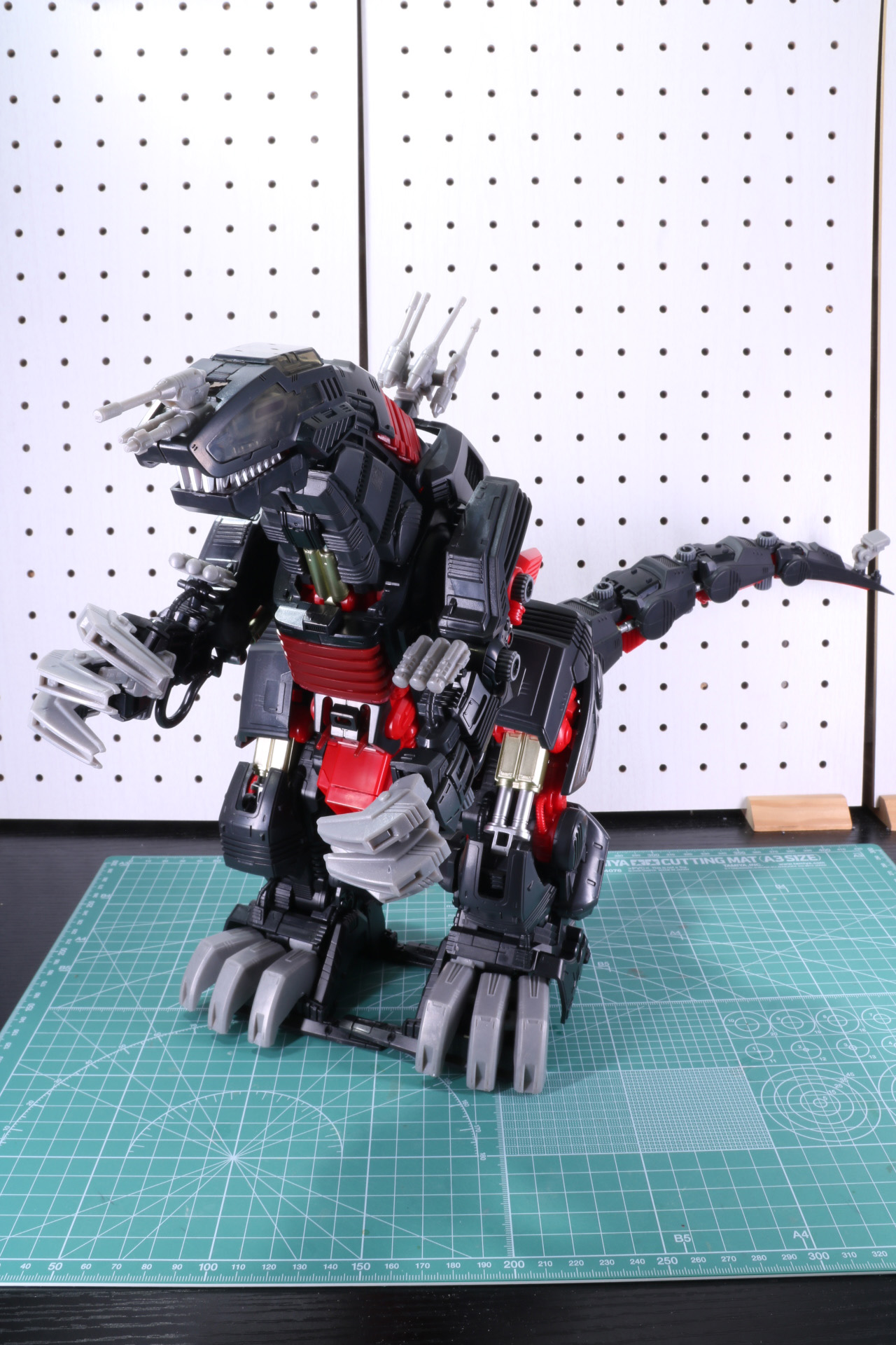 すべてのアーマー、武装を装着した状態