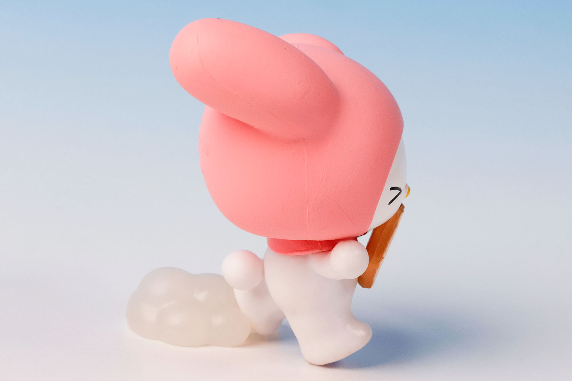 丸いしっぽもしっかりと再現されている