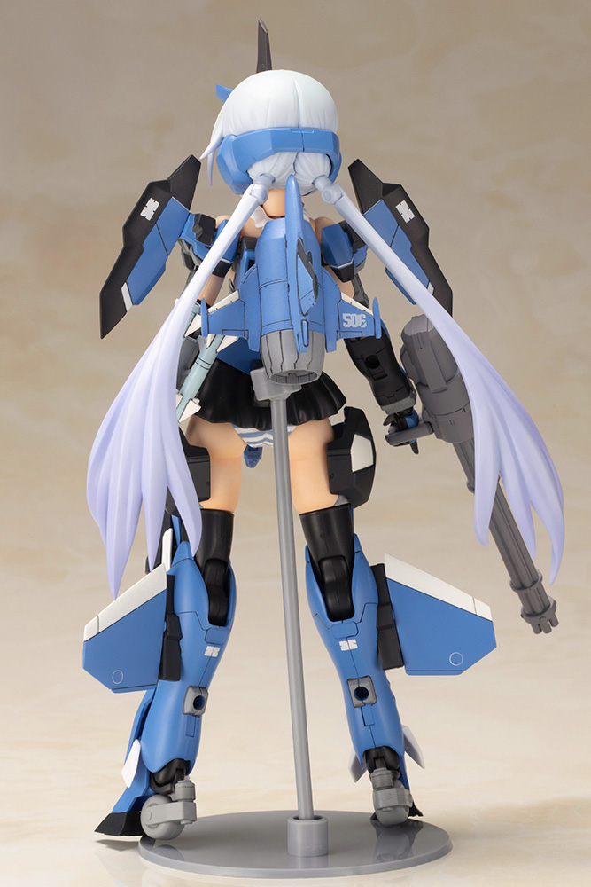 背面