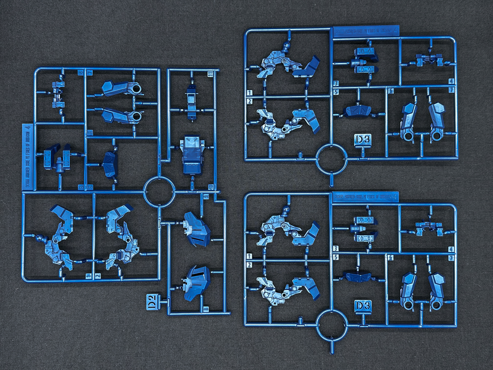 D2、D3ランナーは脚部パーツにて共通形状となる部分が含まれています。四脚の足部はすべて共通形状となるようです。