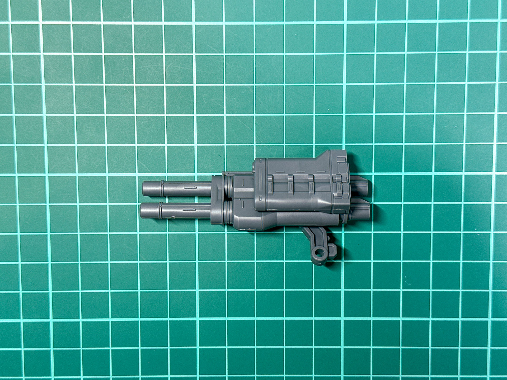 組み立てが完了したグレネードキャノン。ジョイントパーツで回転させることが可能です。