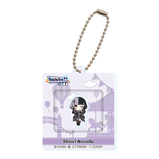 シオリ・ノヴェラさん