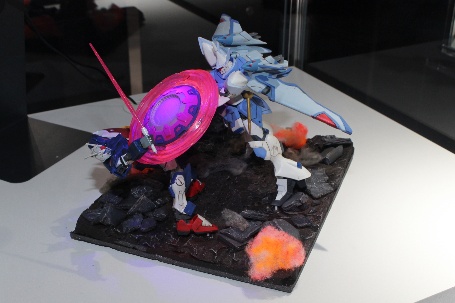 私の機体は近接戦用！援護はアンタよ！／ぬめじ／HG 1/144 ギャンシュトローム（アグネス・ギーベンラート専用機）他