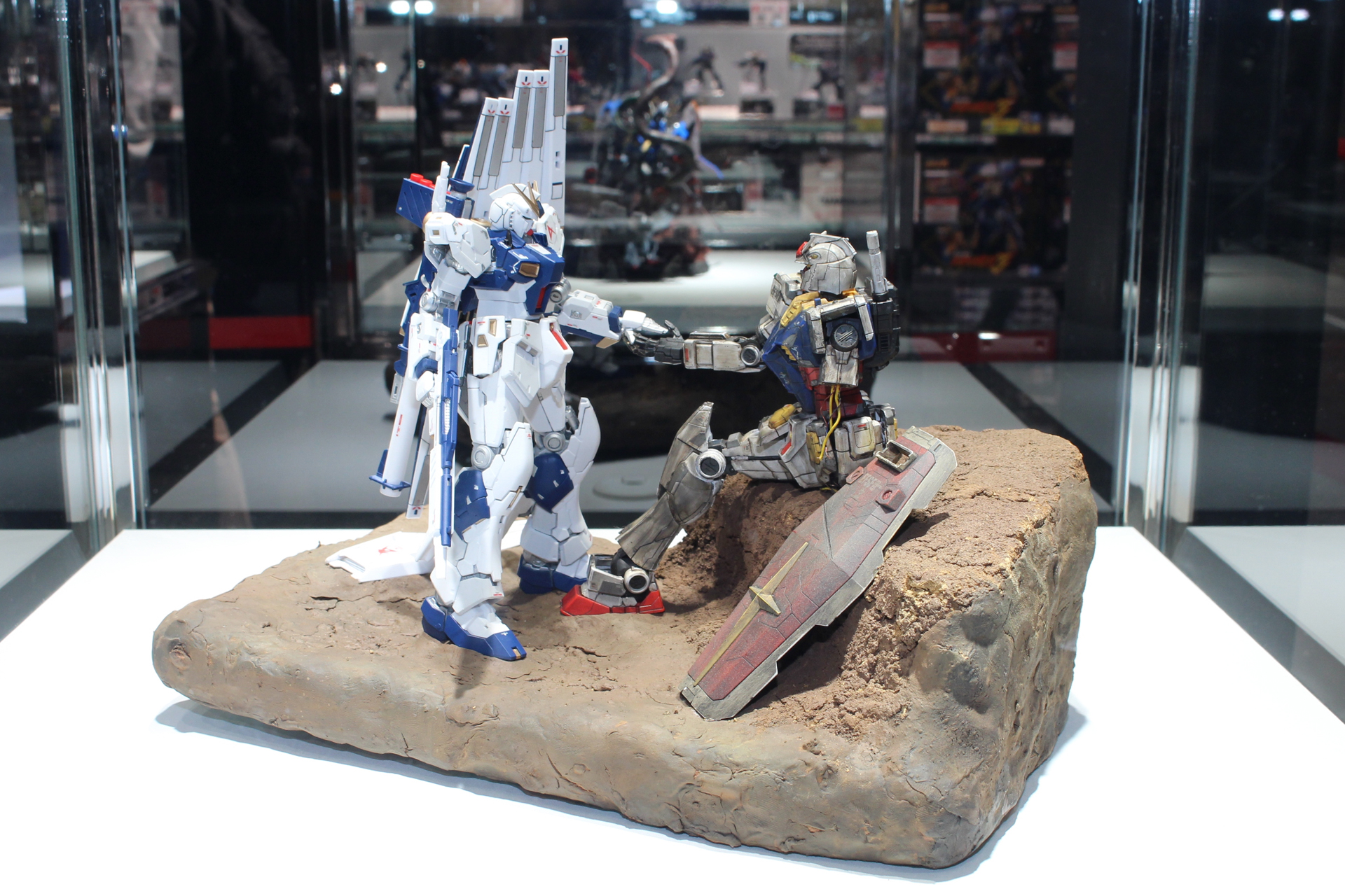 次の機体へ…／じゃぶち／RG 1/144 νガンダム他