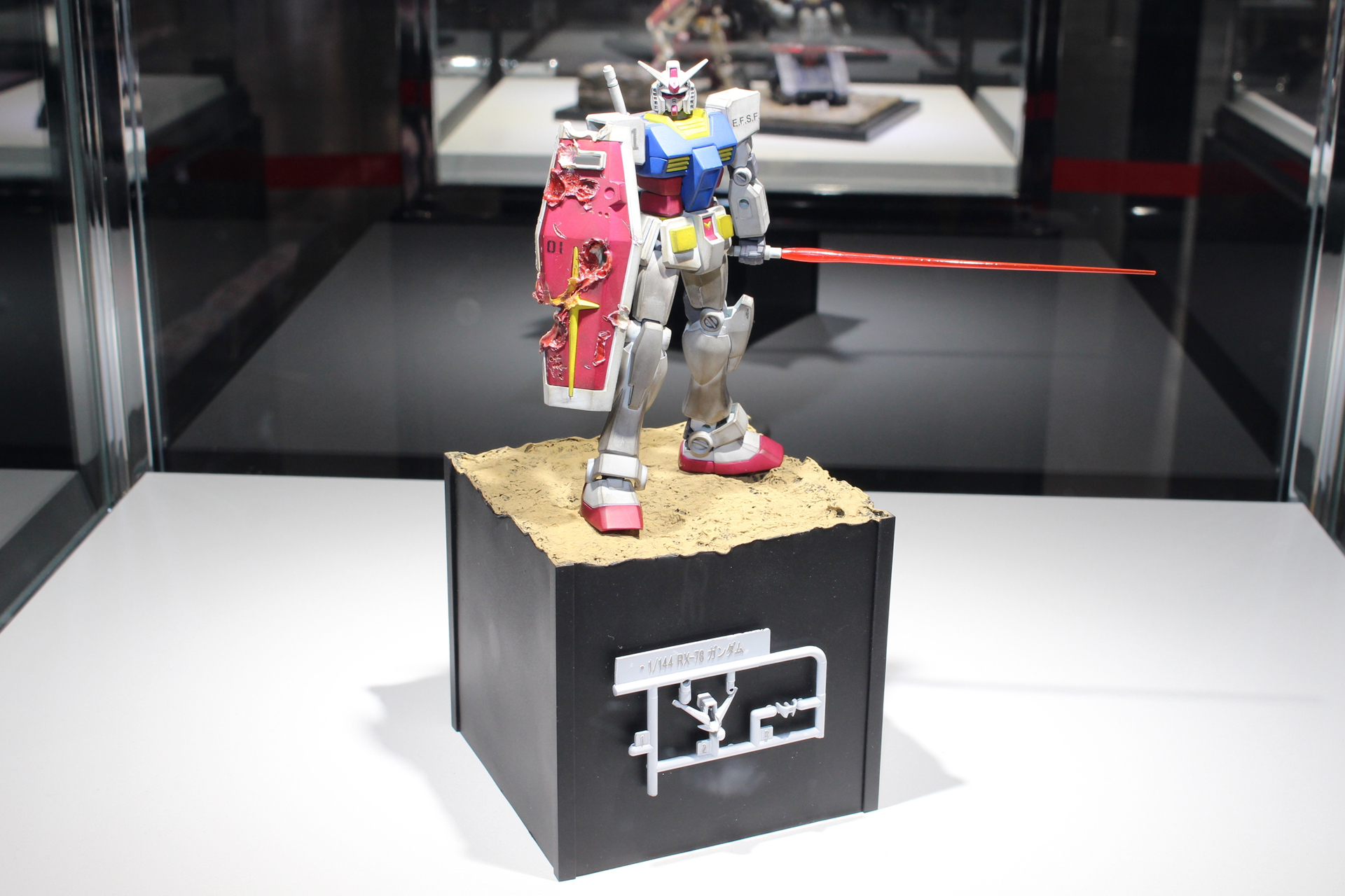 戦場は荒野／アツキ／ENTRY GRADE 1/144 RX-78-2 ガンダム他