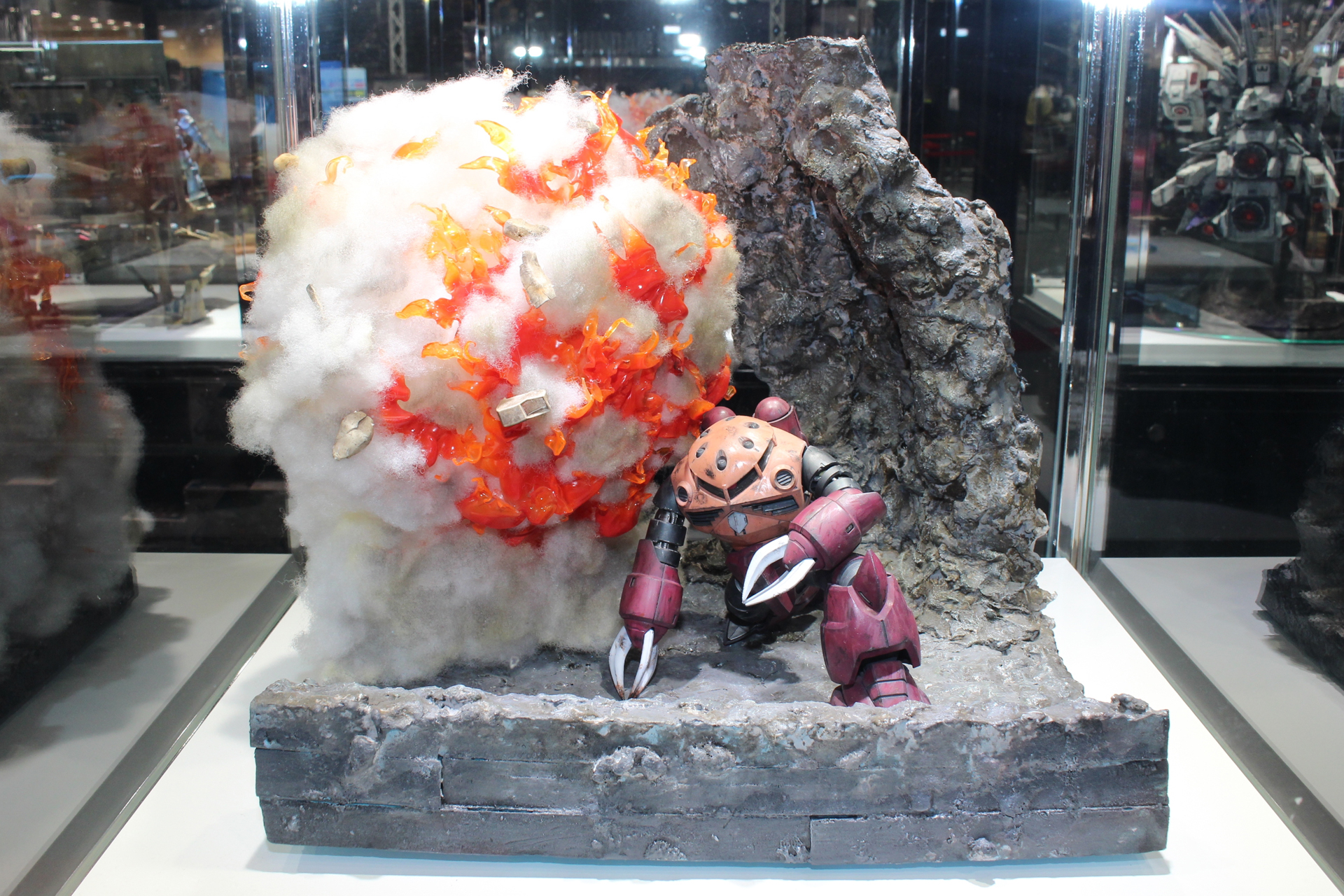 奴だ、奴が来たんだ／トモハック／MG 1/100 シャア専用ズゴック他