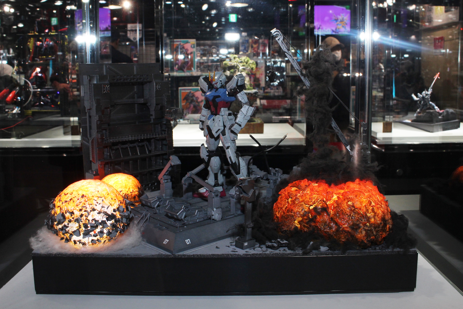 ストライクガンダム Spec II 強制起動／森田秀幸／MG 1/100 エールストライクガンダム Ver.RM他