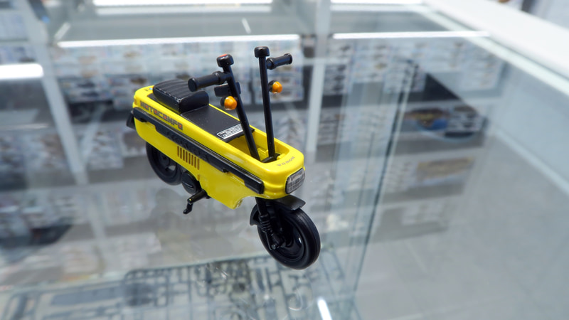 ハンドルを車体部分に収納することで、シティのラゲッジにすっぽり入るだけでなく、ドライバー後方視界を妨げないようにちゃんと考えられた車高や車体形状になっている