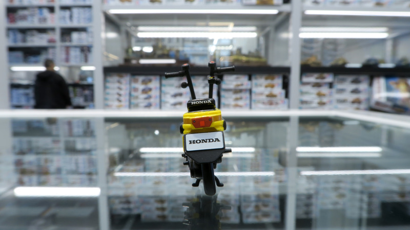 シートのリアにあるHONDAの文字が実にチャーミング