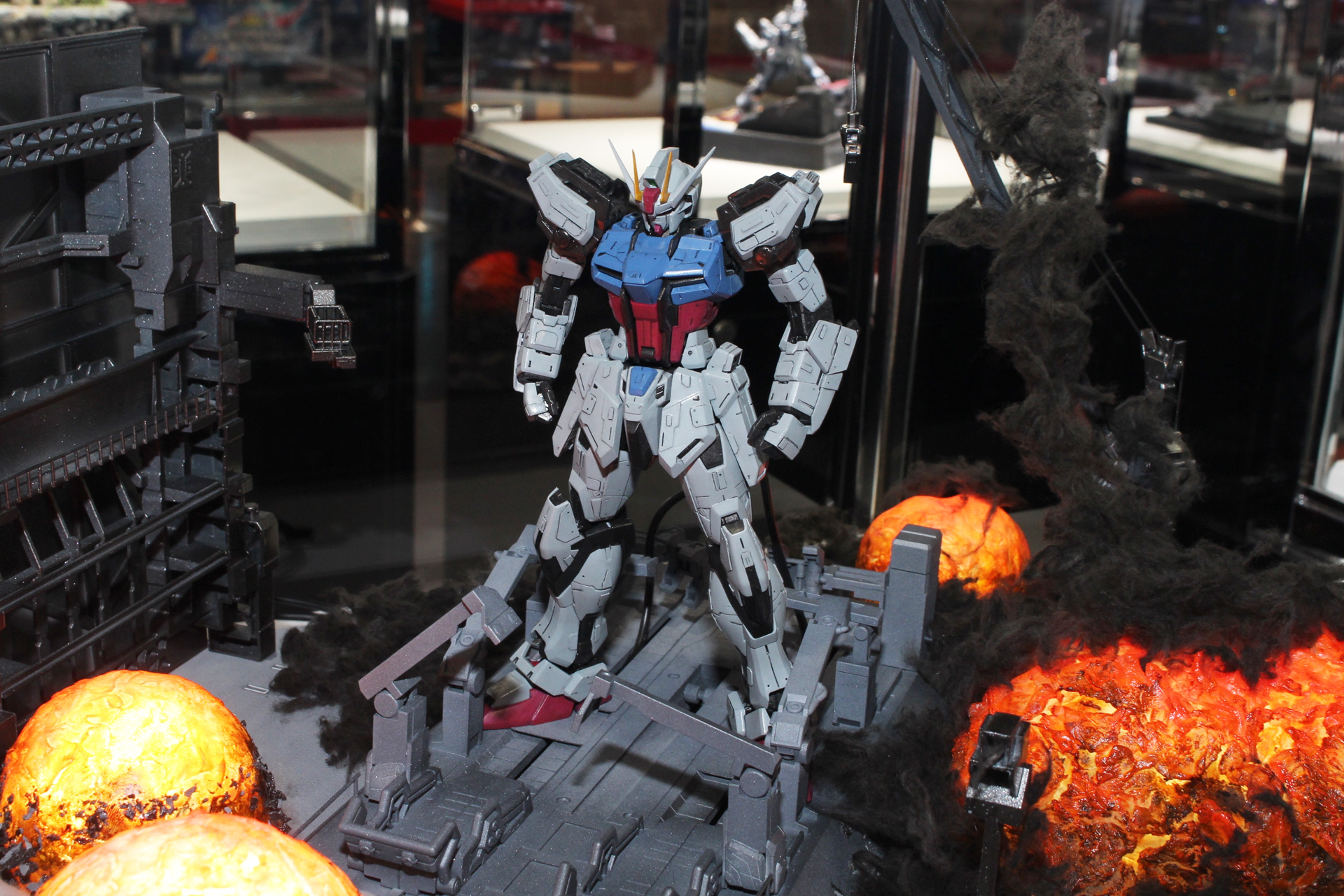 ストライクガンダム Spec II 強制起動／森田秀幸／MG 1/100 エールストライクガンダム Ver.RM他