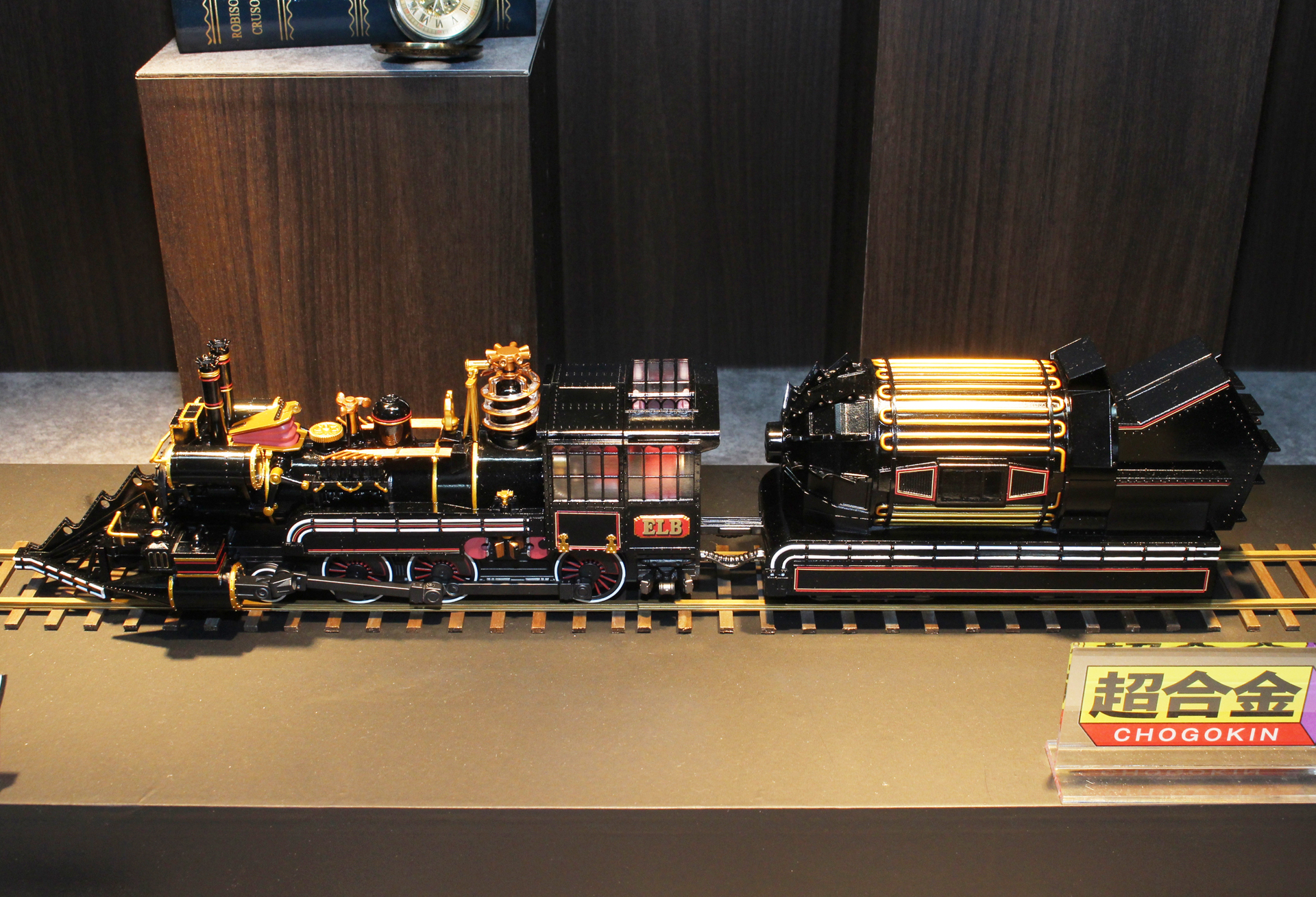 写真はTAMASHII NATION 2024で参考出展されていた「超合金TIME TRAIN（仮）」の試作モデル。これから詳細が明かされるという