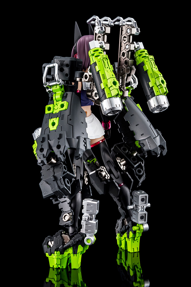 武装モード背面