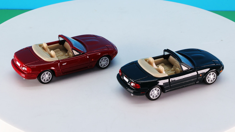 高速道路のパーキングに揃って並んでたらみんなの目を引くことでしょう