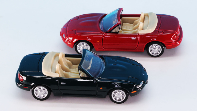 トミカプレミアムでのこの内装の再現度は楽しすぎるディテールです