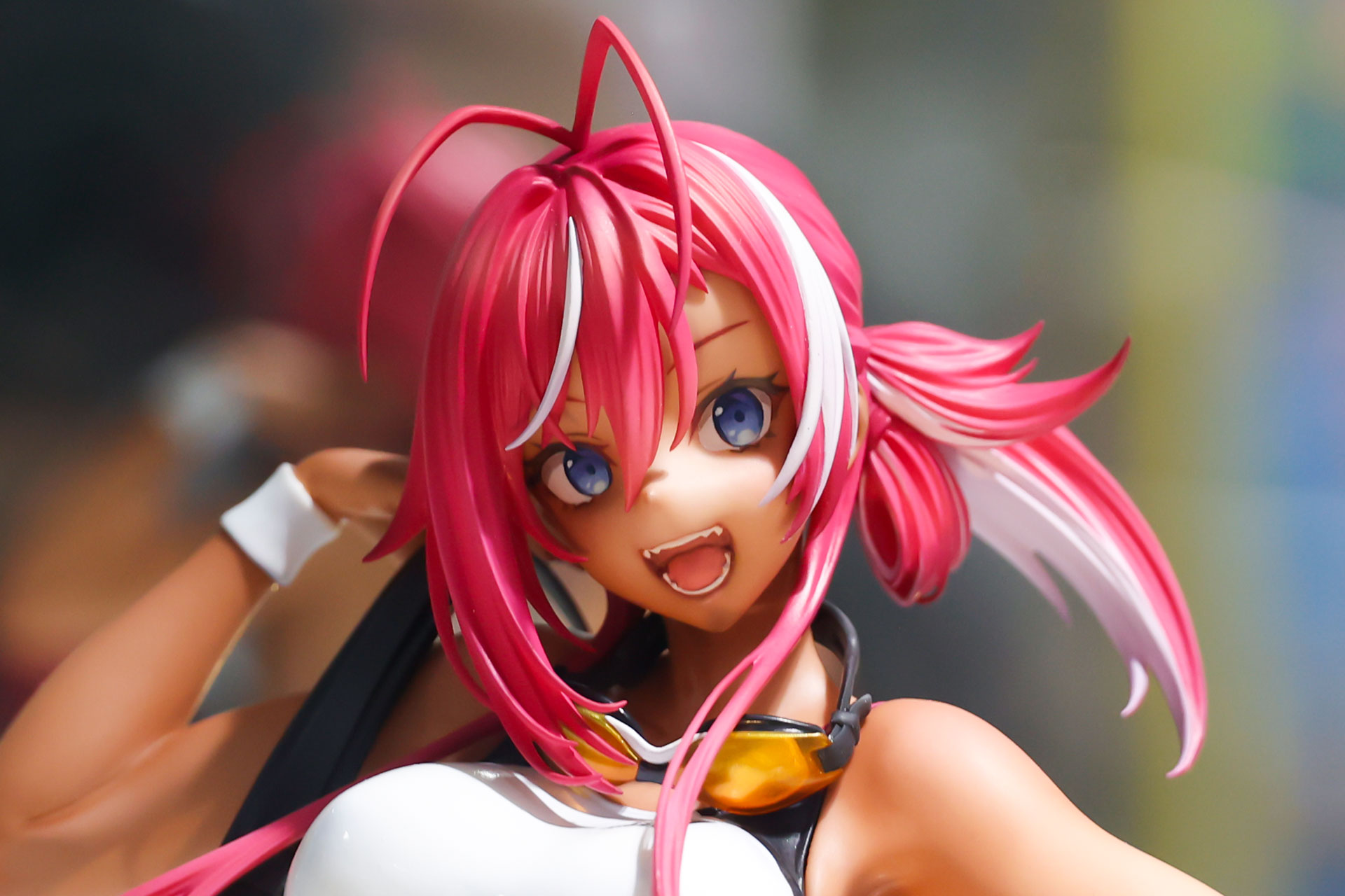 元気いっぱいといった印象の表情だ