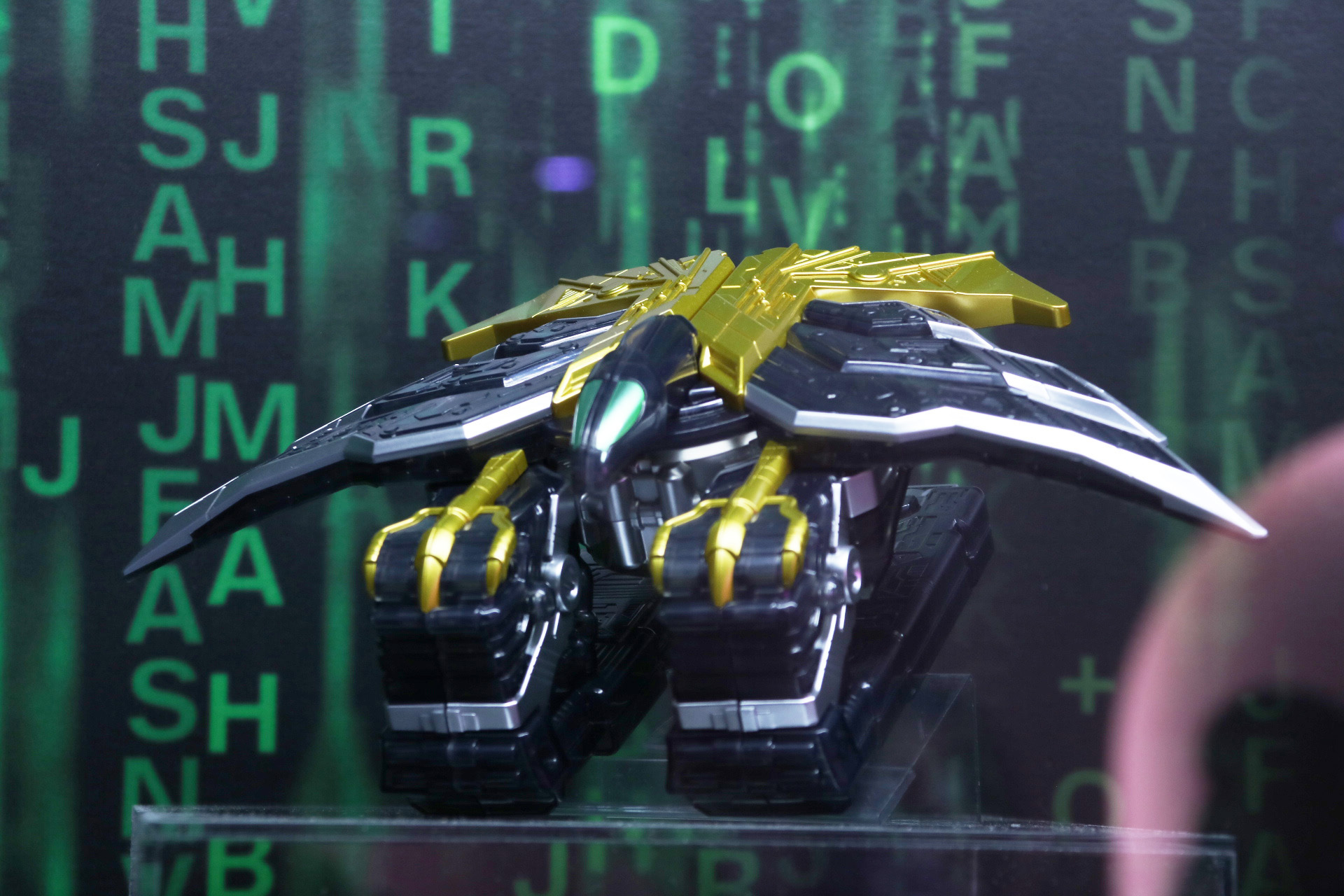 「CSM 疾風メモリ」、「CSM 切札メモリ」、「CSM プリズムメモリ」参考展示