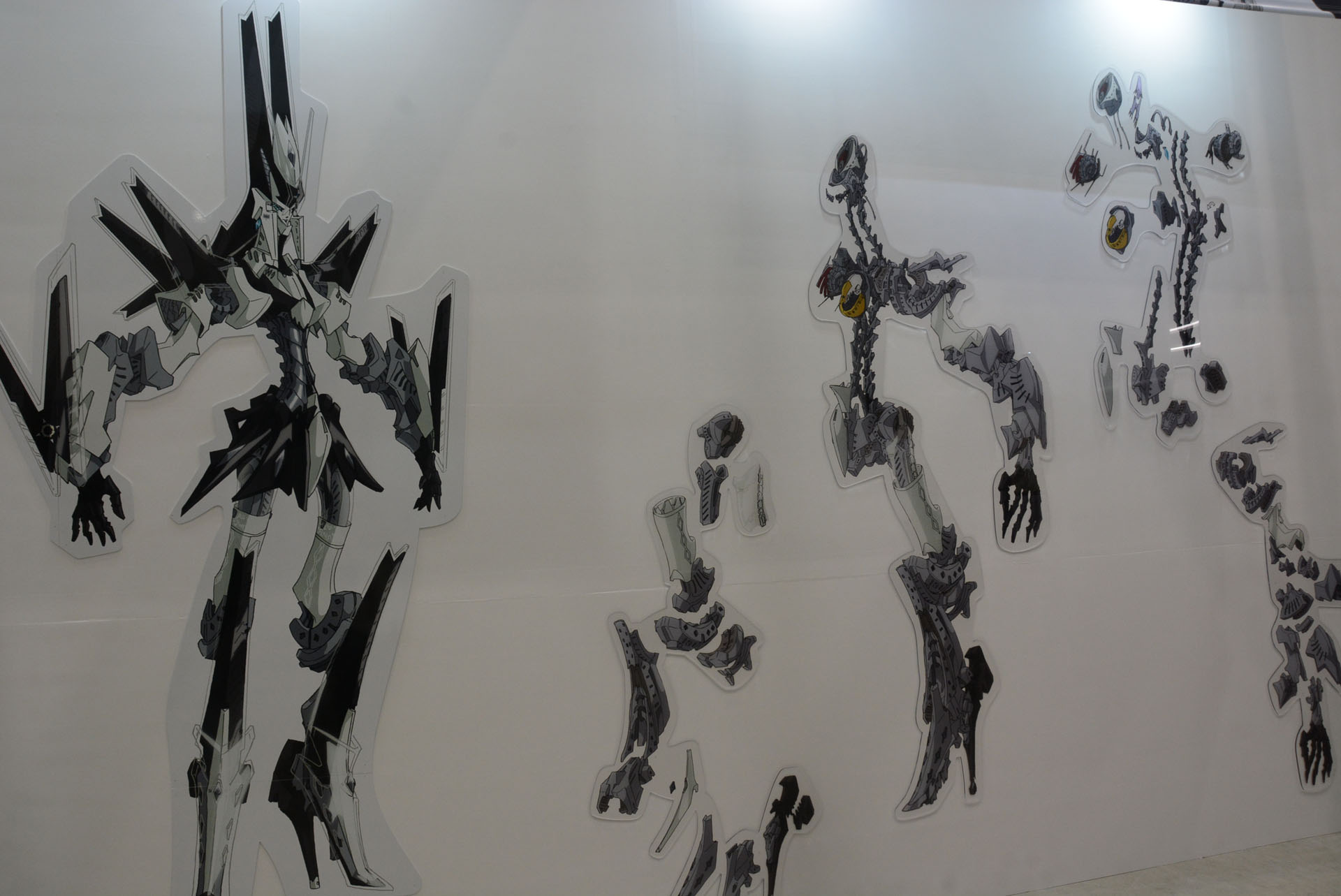 永野護氏はゴティックメードで細部機構を細かく考察している