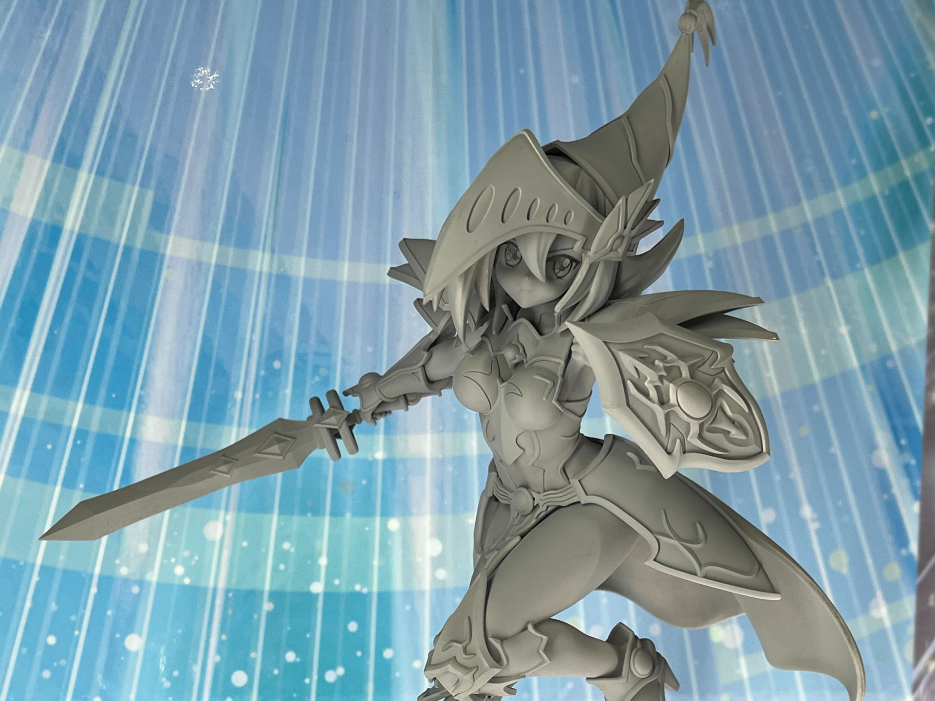 「ARTWORKS　MONSTERS　遊☆戯☆王デュエルモンスターズ　竜騎士ブラック・マジシャン・ガール」、発売日、価格未定