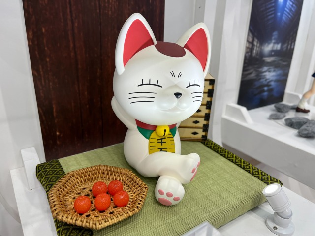 「ダンダダン」ターボババア（招き猫）