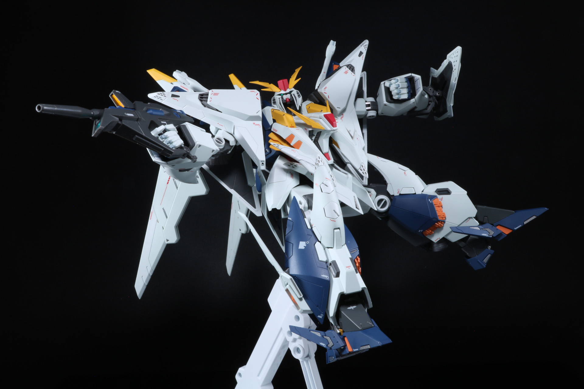 仰向けになって射撃体勢