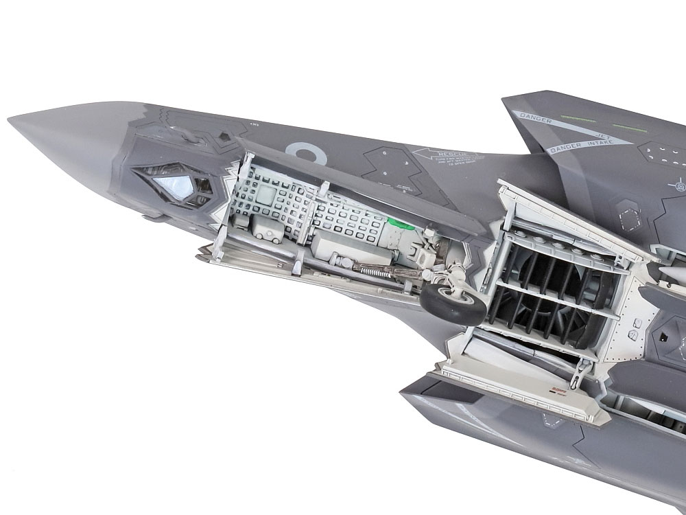 細部までしっかりと再現されているので、スケールモデルの醍醐味もちゃんと味わうことができる