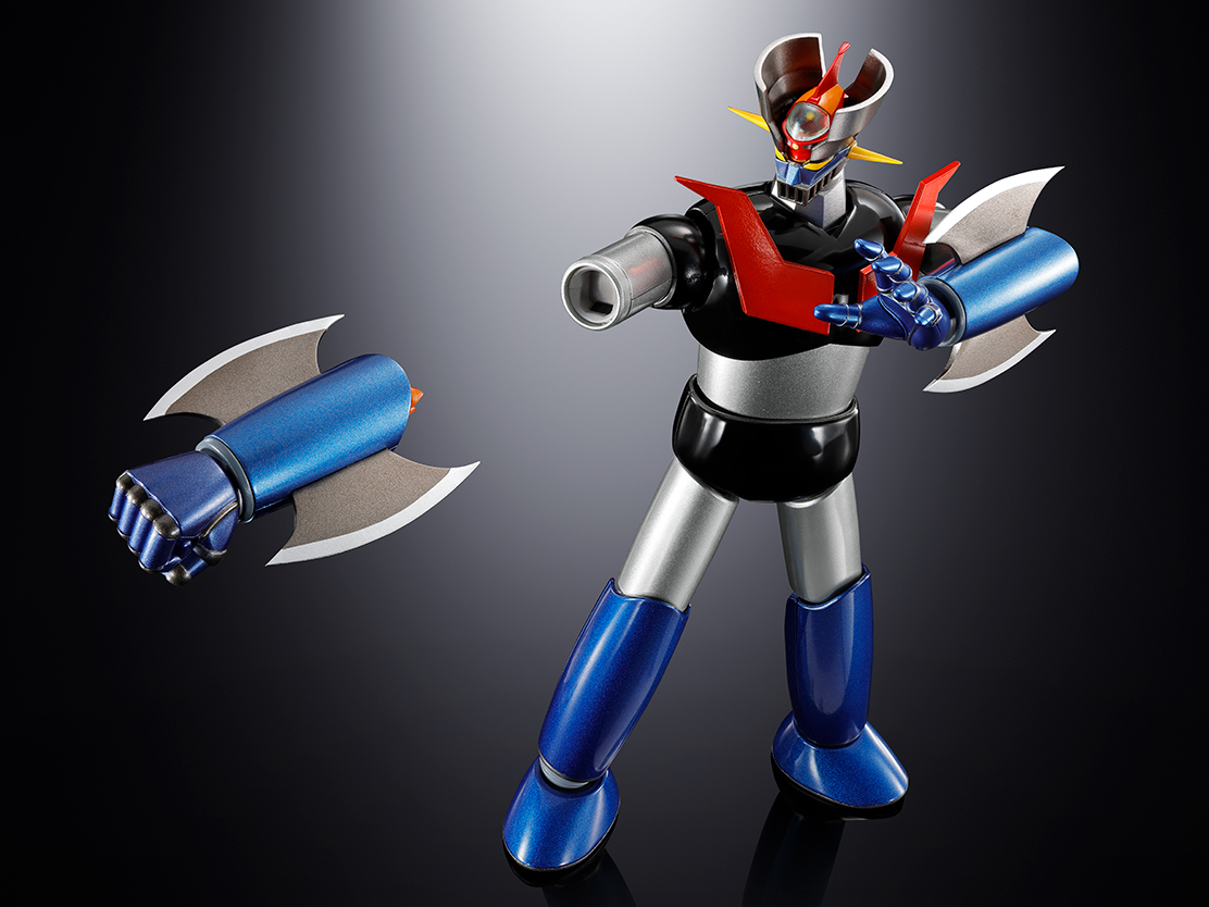 「超合金魂 GX-111 グレートマジンガー 革進 -KAKUMEI SHINKA-」（別売り）と並び立つGX-117 マジンガーZ（強化型）革進