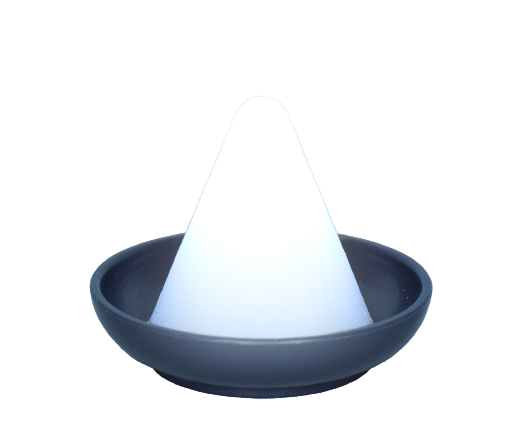 「円錐形（ホワイト）」