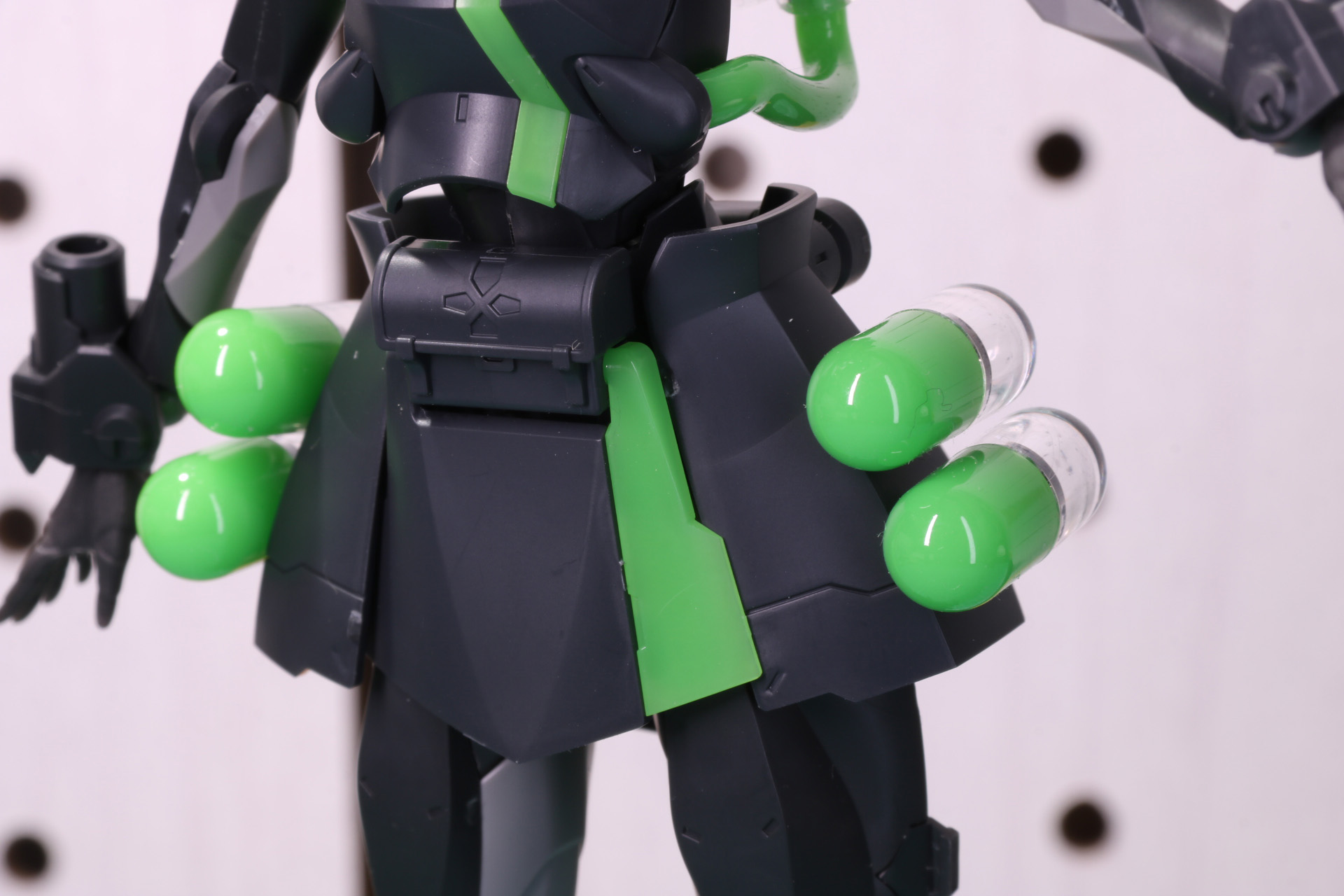 フロント、サイドアーマーを装着