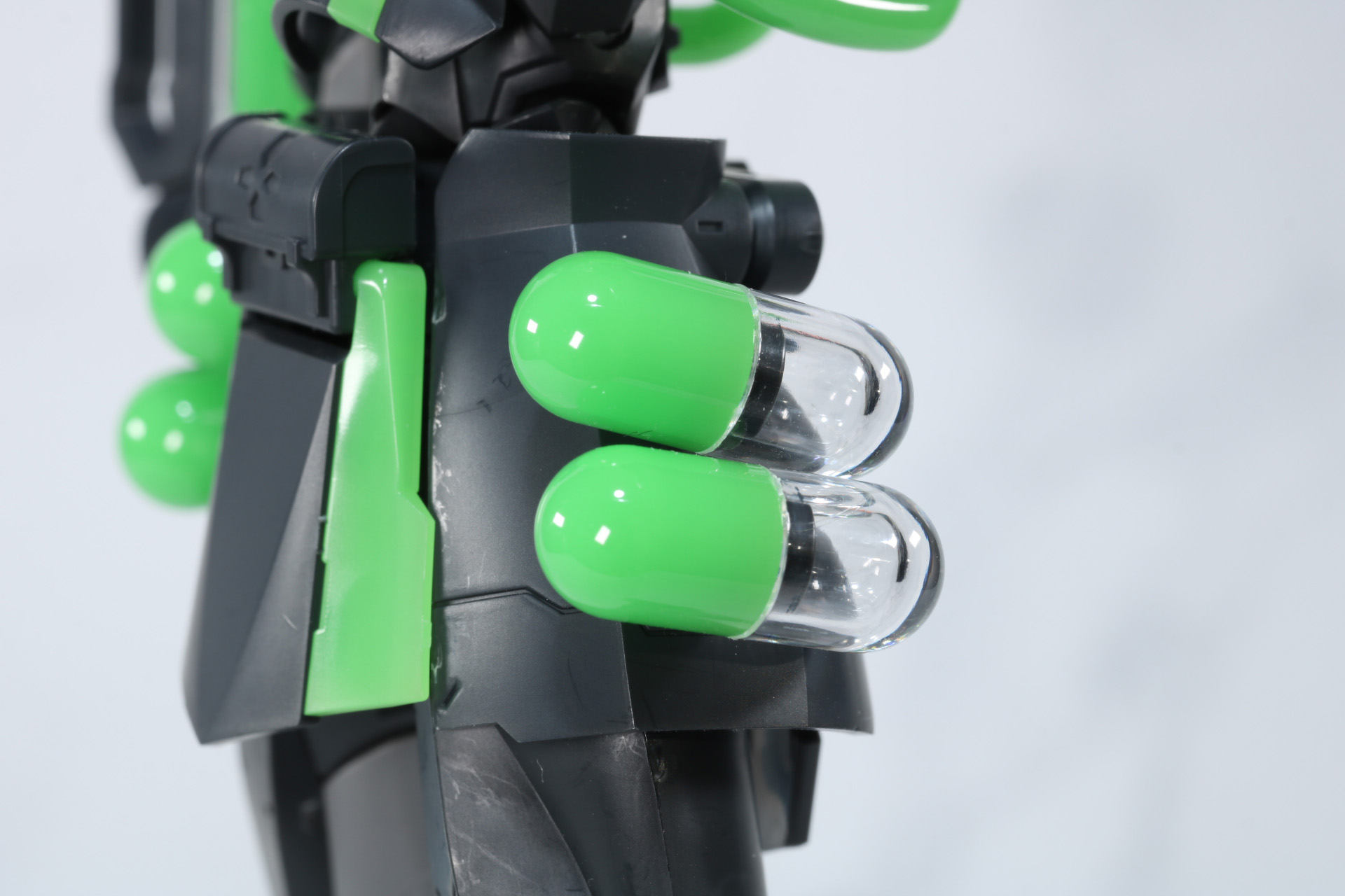 カプセル型の「エナジード」