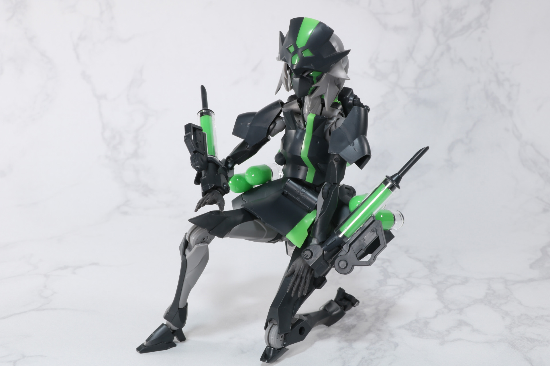 片膝立ちのポーズ